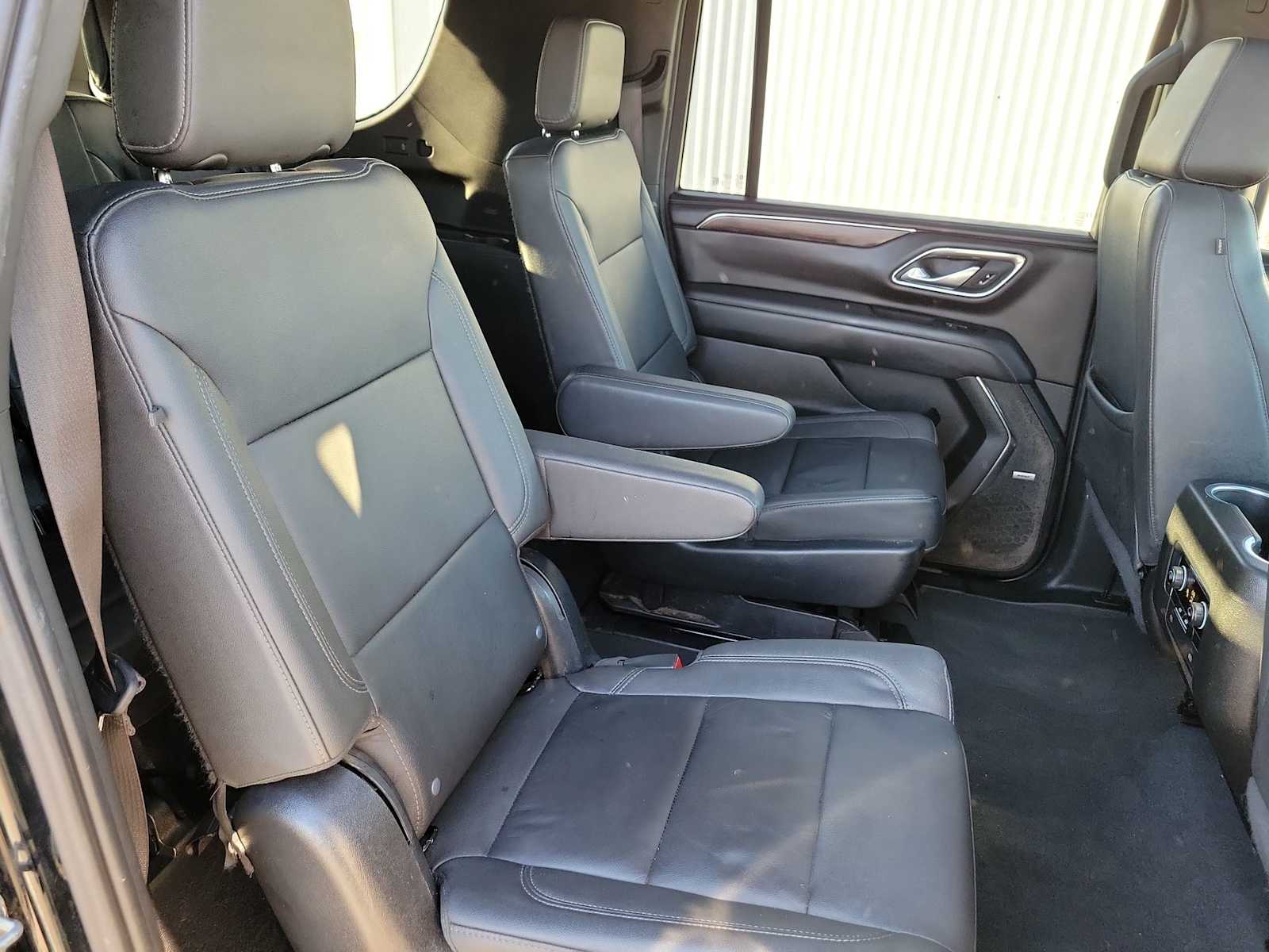 Thumbnail: 2023 Chevrolet Suburban - 21