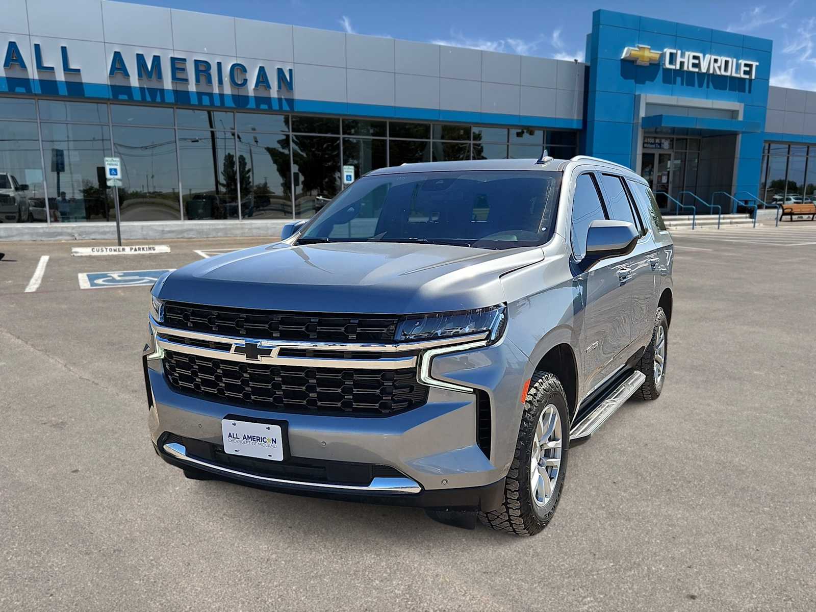 Thumbnail: 2023 Chevrolet Tahoe - 1
