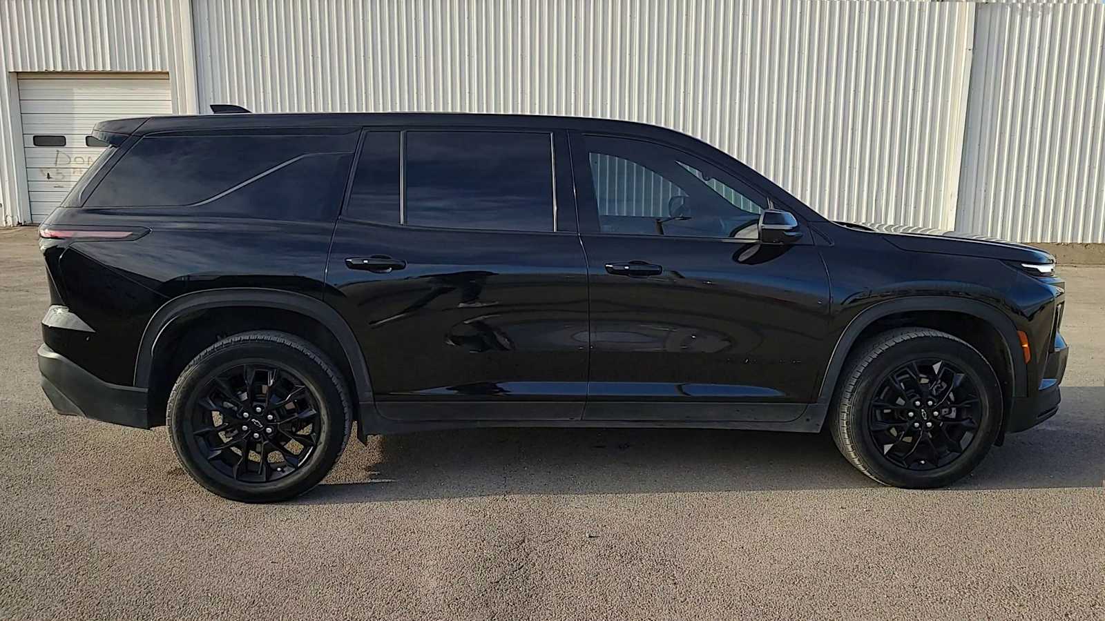 Thumbnail: 2024 Chevrolet Traverse - 9