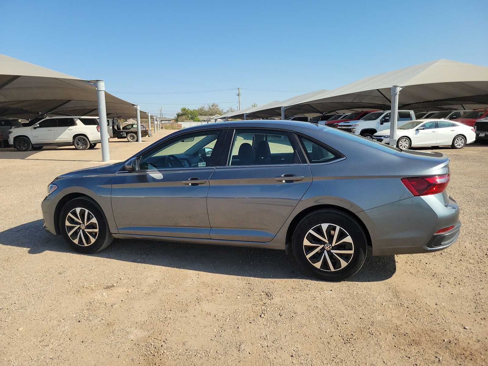 Thumbnail: 2024 Volkswagen Jetta - 11