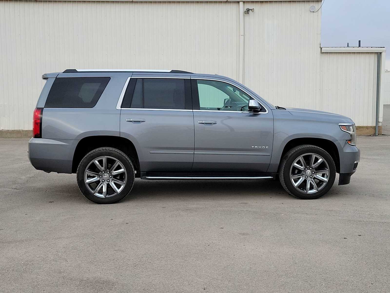 Thumbnail: 2019 Chevrolet Tahoe - 9