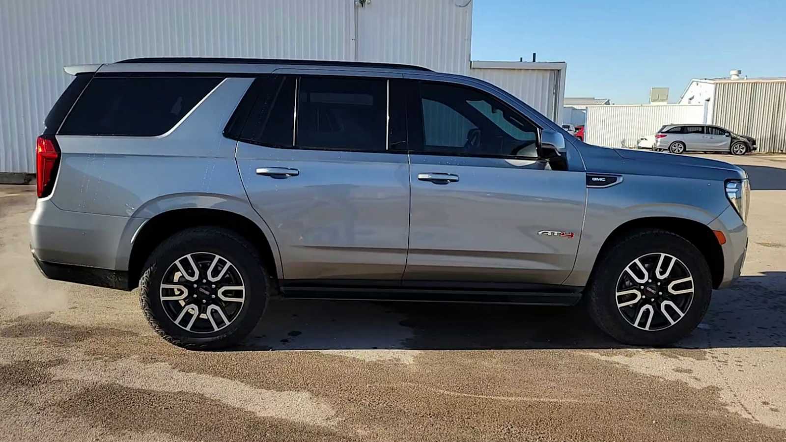 Thumbnail: 2023 GMC Yukon - 9