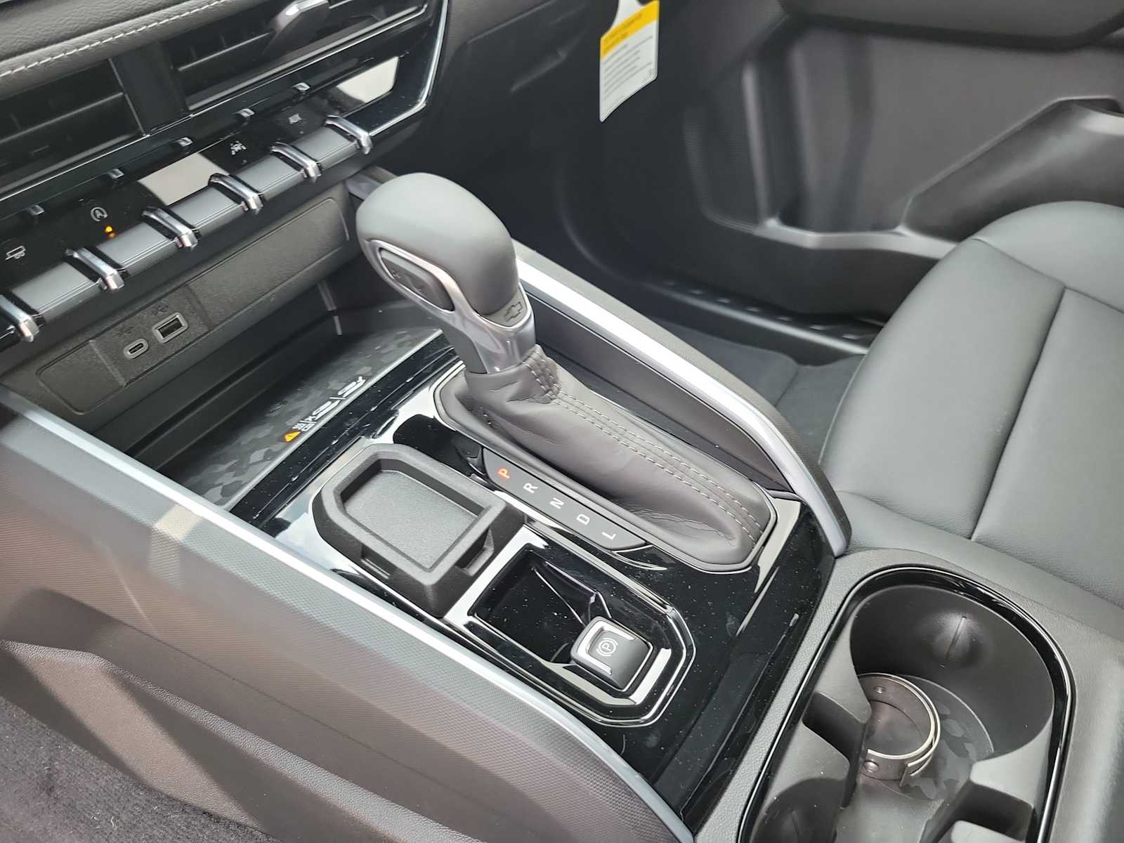 Thumbnail: 2025 Chevrolet Colorado - 25