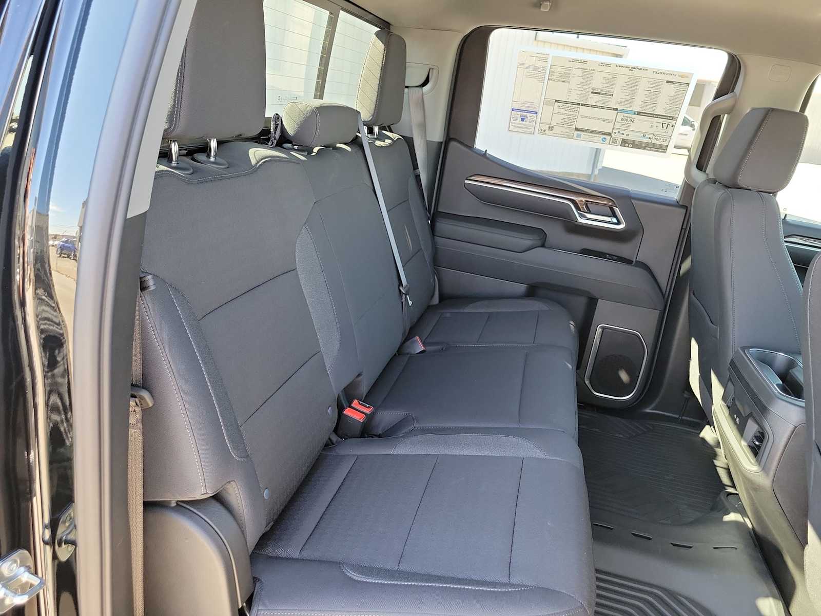 Thumbnail: 2026 Chevrolet Silverado 1500 - 21