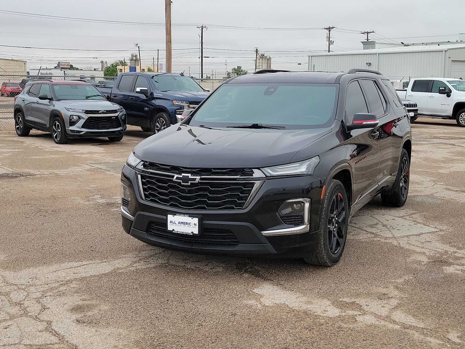 Thumbnail: 2023 Chevrolet Traverse - 3