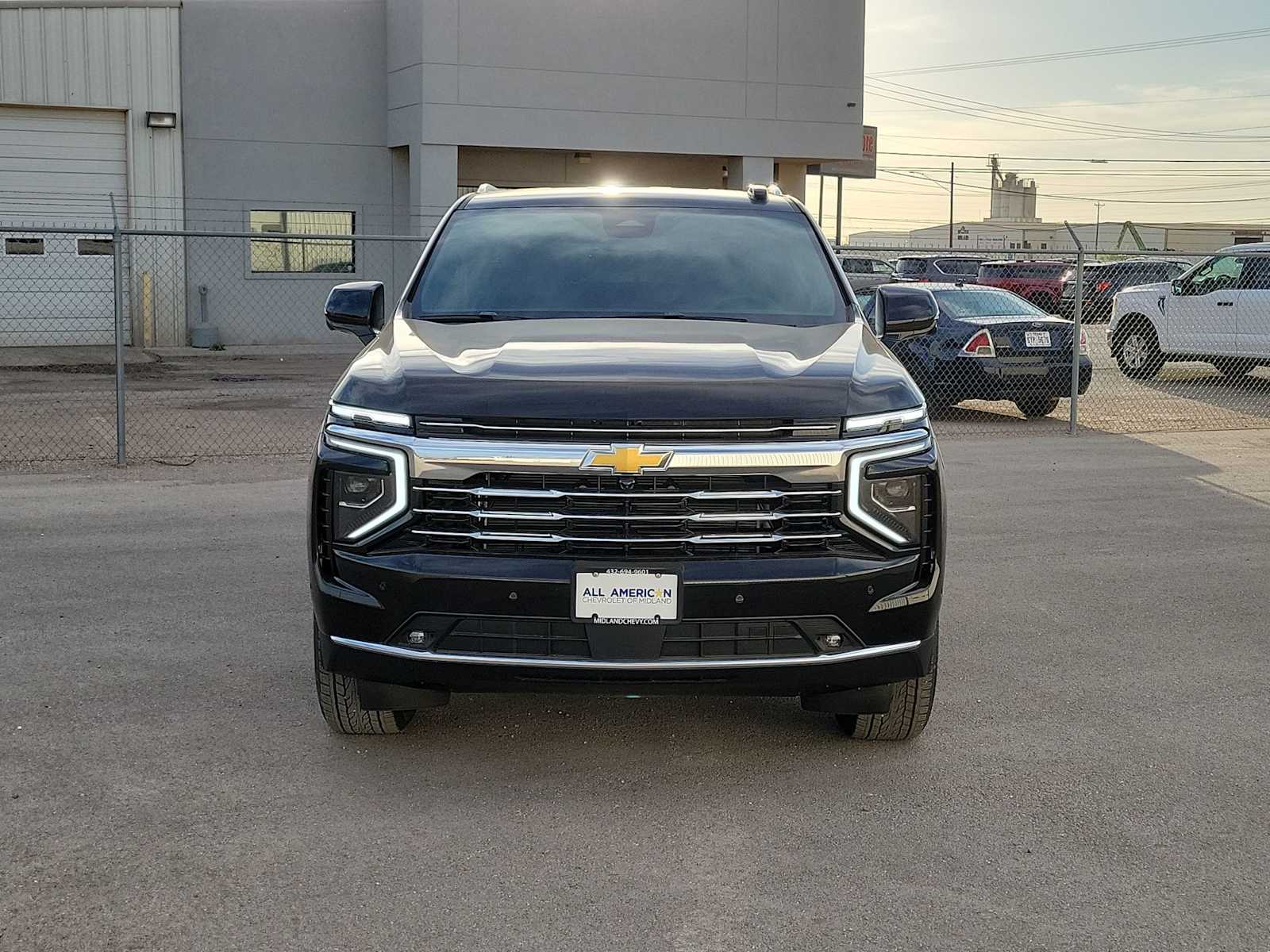 Thumbnail: 2026 Chevrolet Tahoe - 3