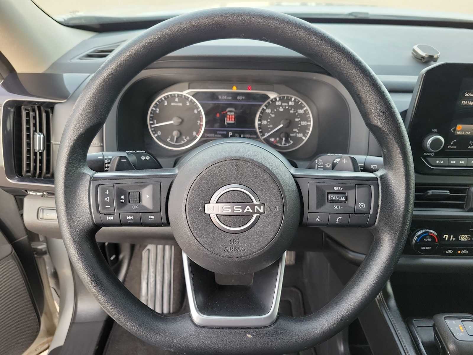 Thumbnail: 2024 Nissan Pathfinder - 19