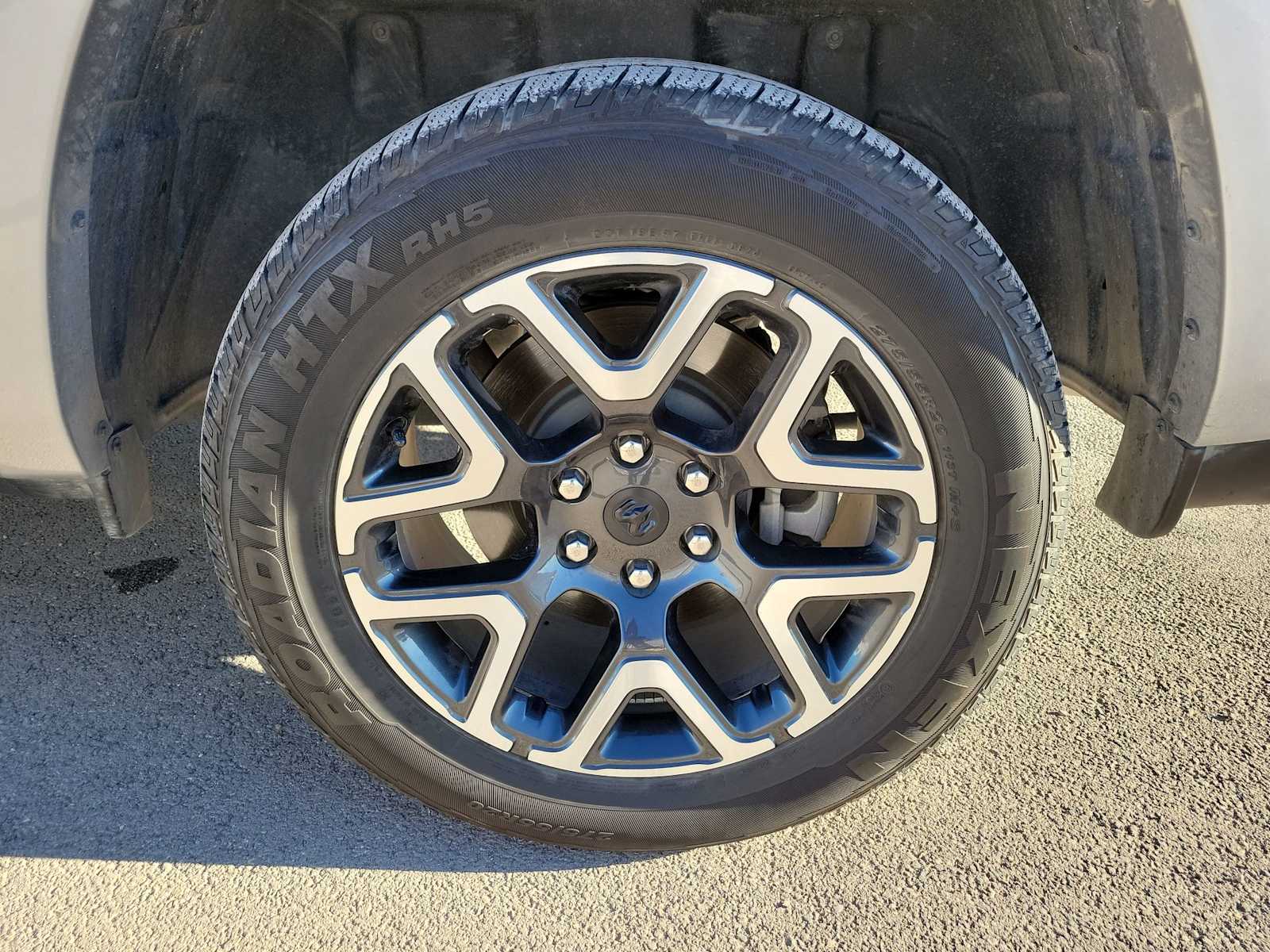 Thumbnail: 2025 RAM 1500 - 16