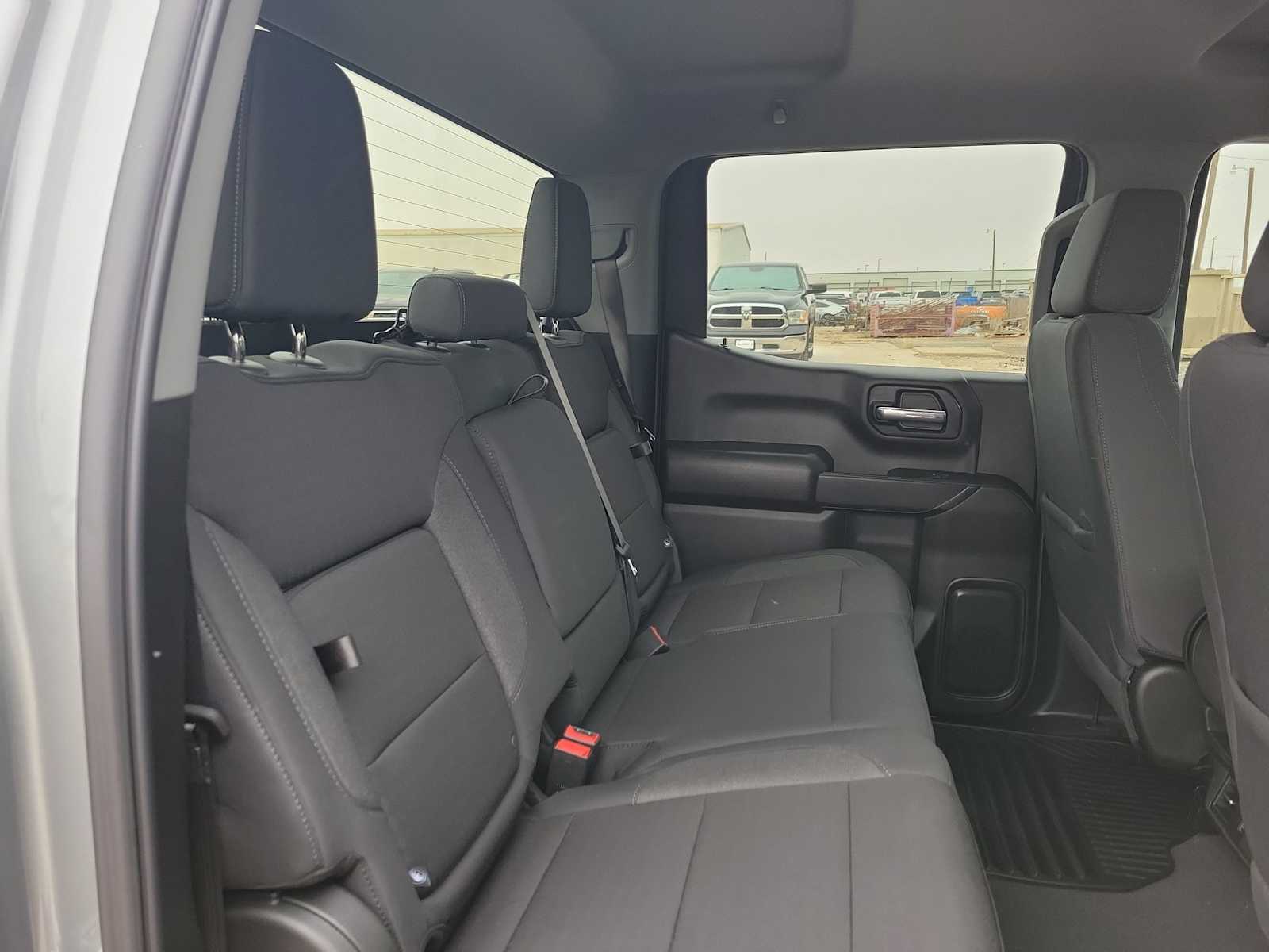 2025 Chevrolet Silverado 1500 Custom 21