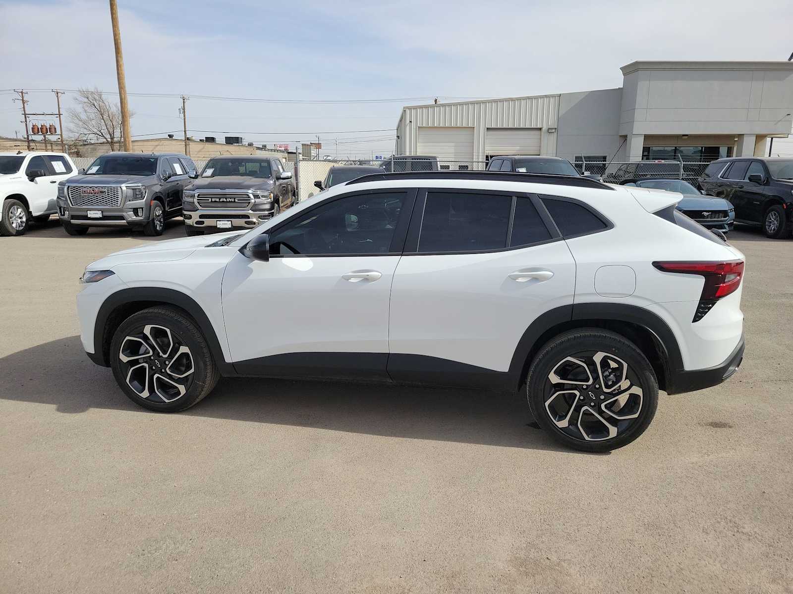 Thumbnail: 2026 Chevrolet Trax - 5