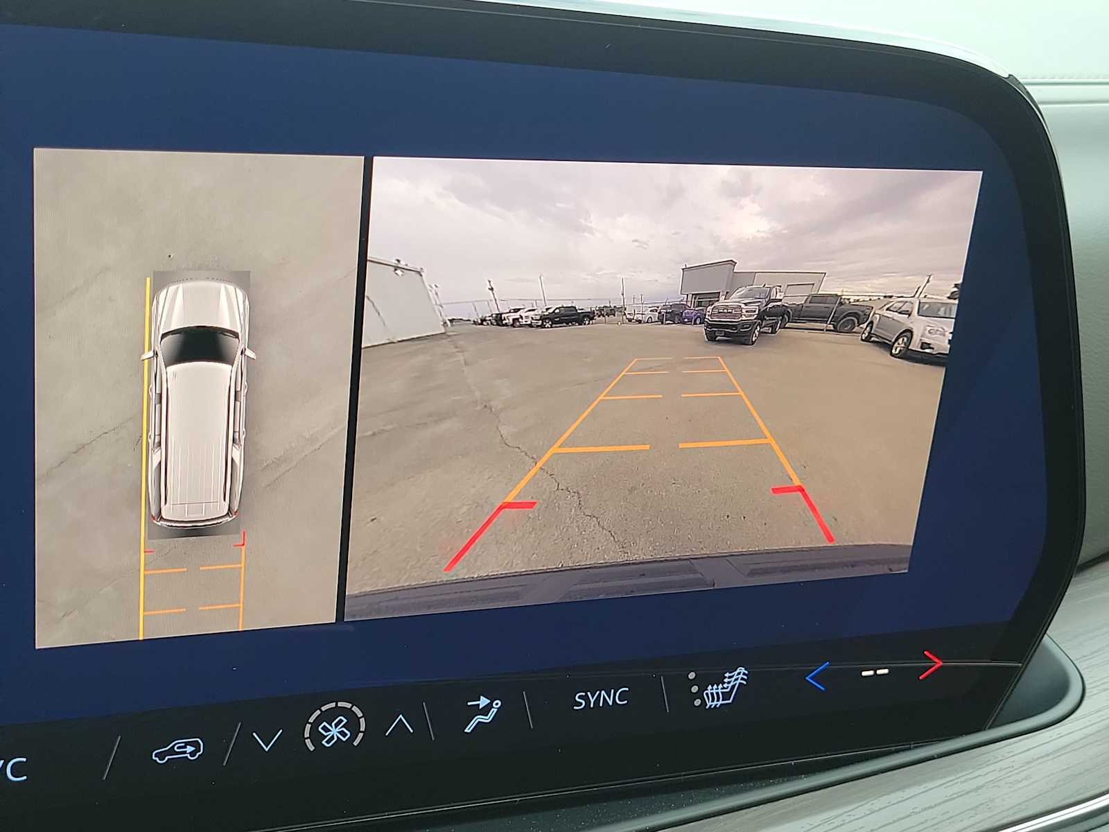 Thumbnail: 2026 Chevrolet Suburban - 24