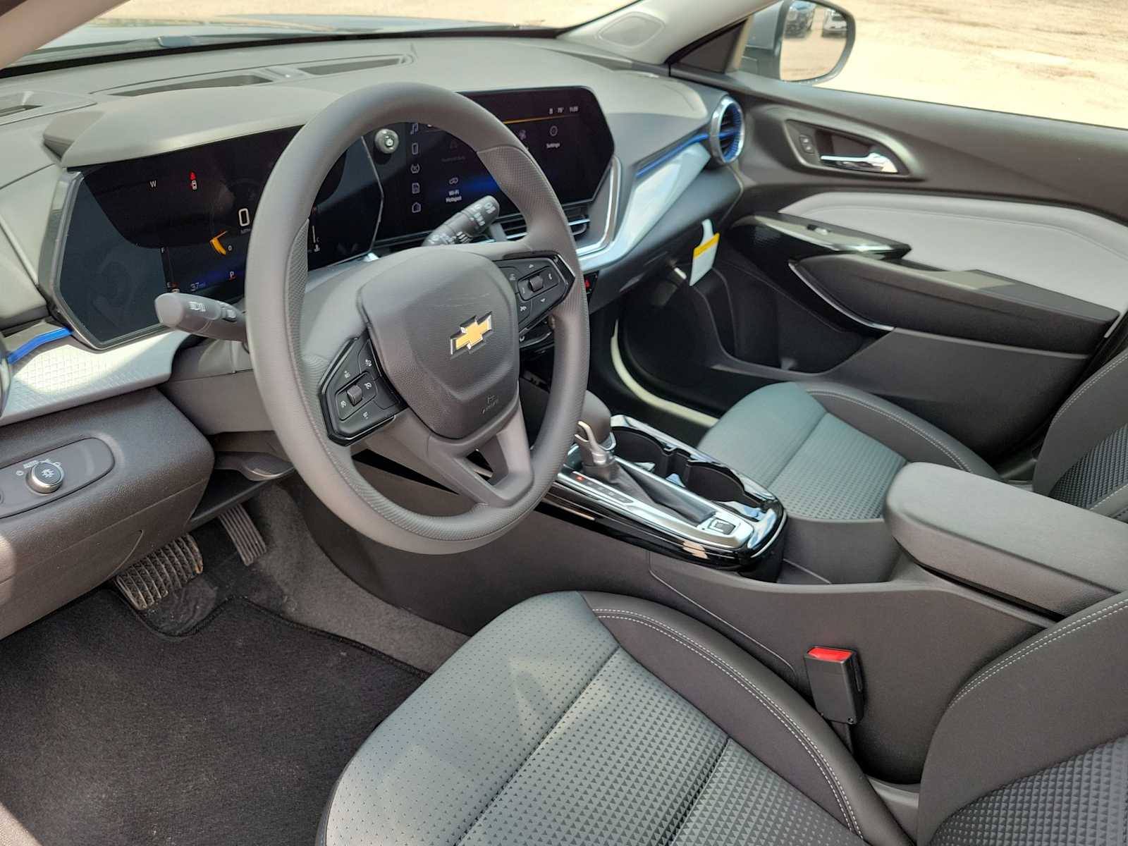 Thumbnail: 2026 Chevrolet Trax - 10