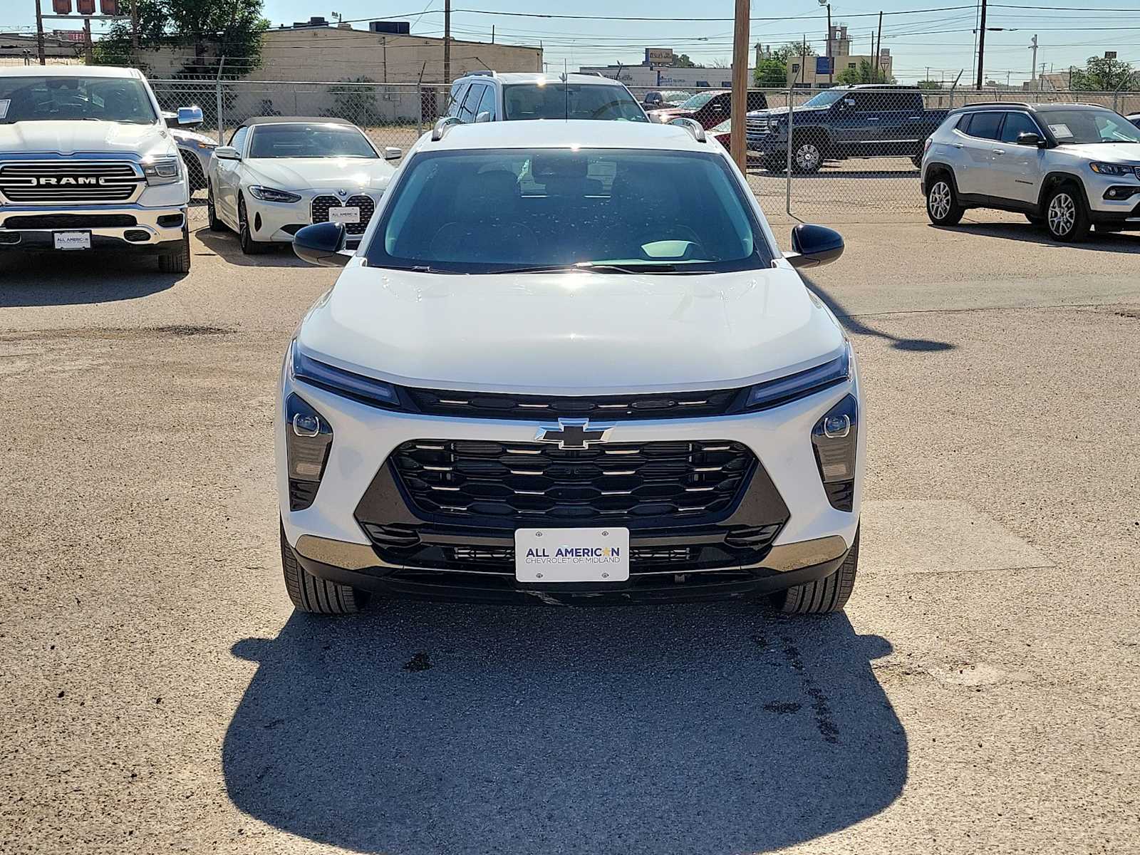 Thumbnail: 2026 Chevrolet Trax - 3