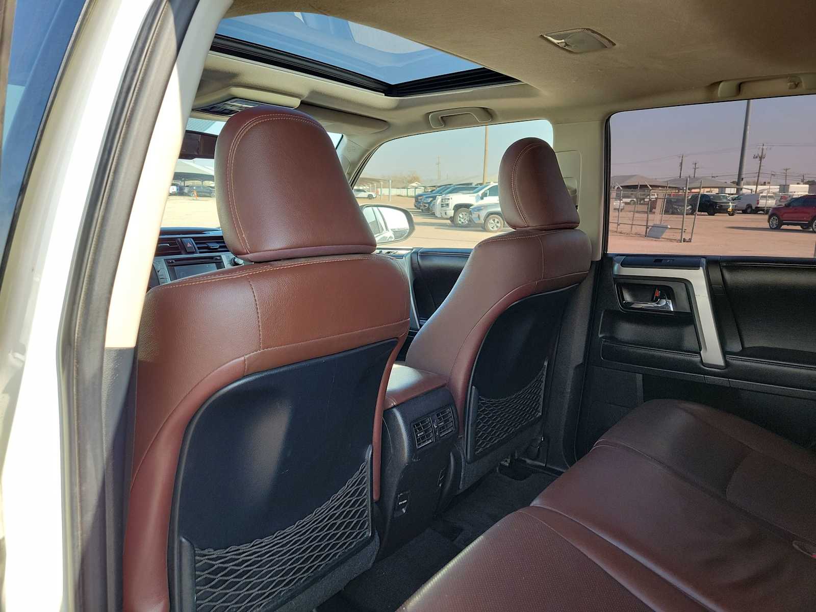 Thumbnail: 2015 Toyota 4Runner - 16