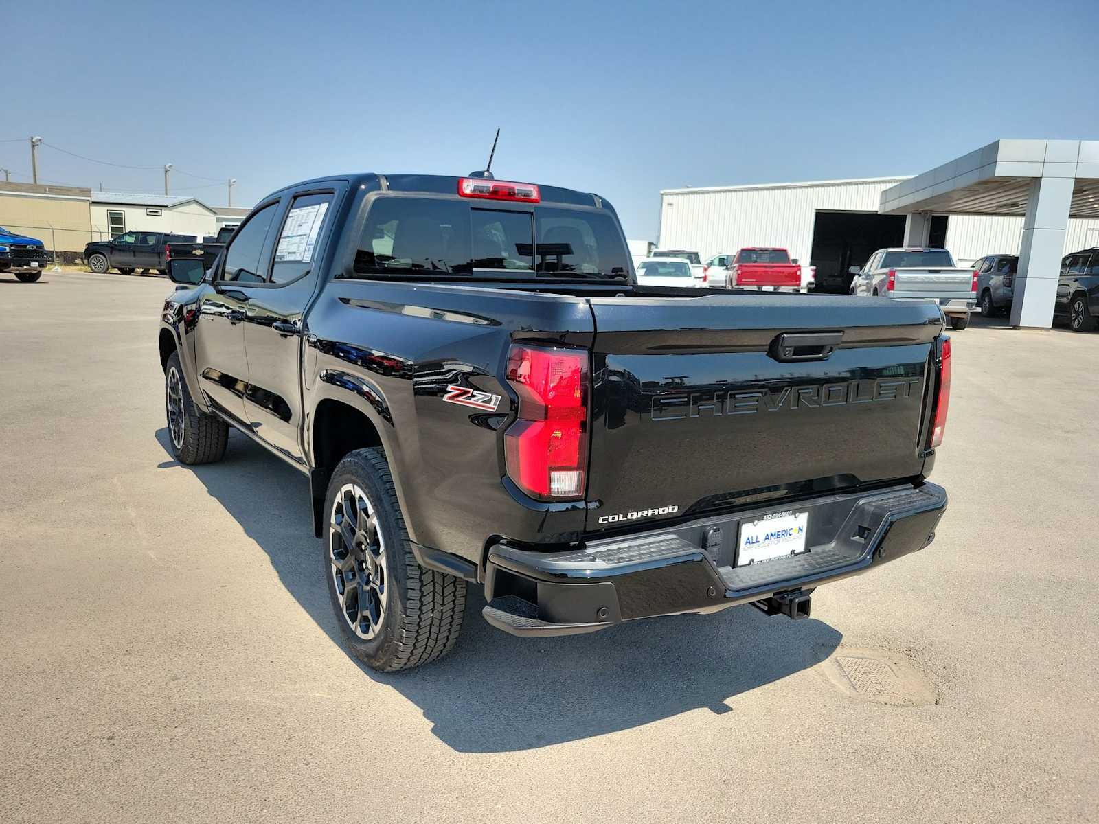 Thumbnail: 2026 Chevrolet Colorado - 12