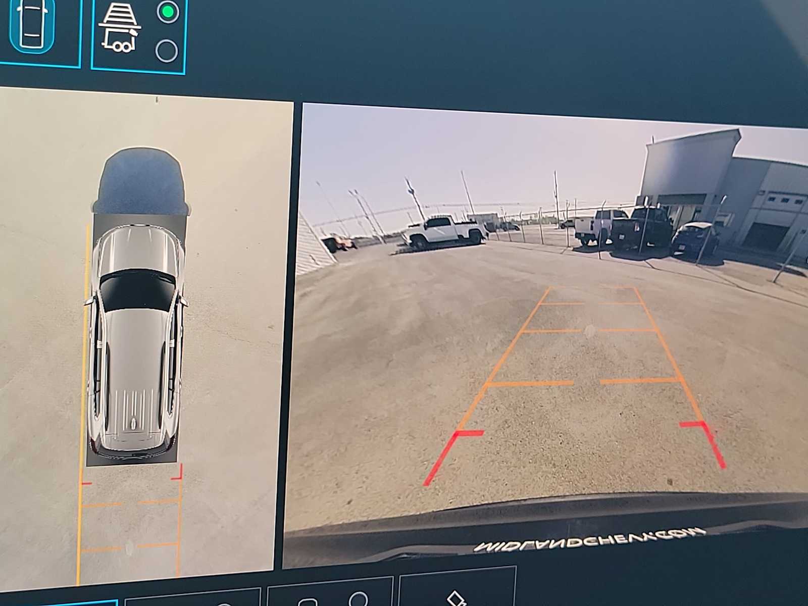 Thumbnail: 2024 GMC Acadia - 24