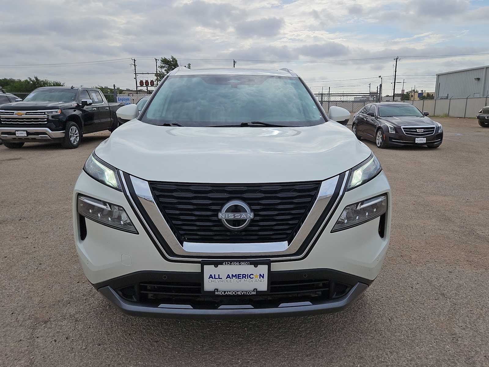 Thumbnail: 2023 Nissan Rogue - 3
