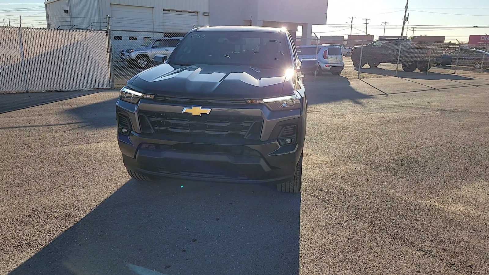 Thumbnail: 2026 Chevrolet Colorado - 3