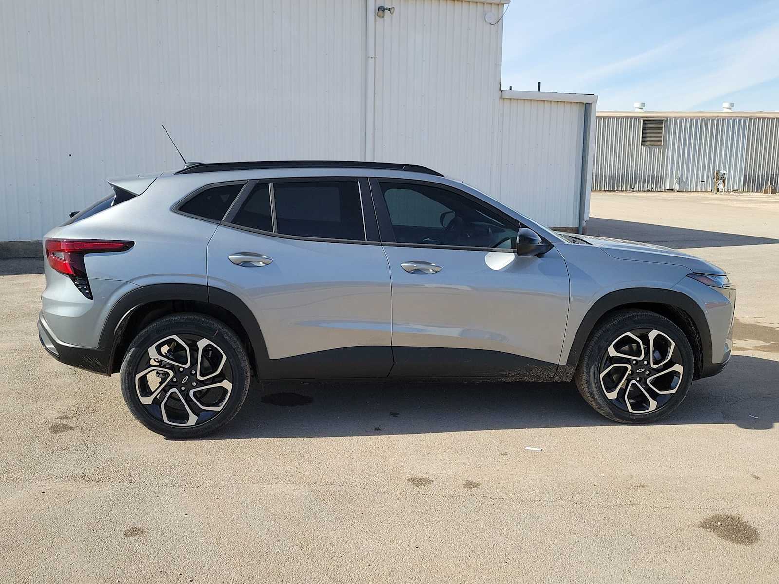 Thumbnail: 2026 Chevrolet Trax - 8