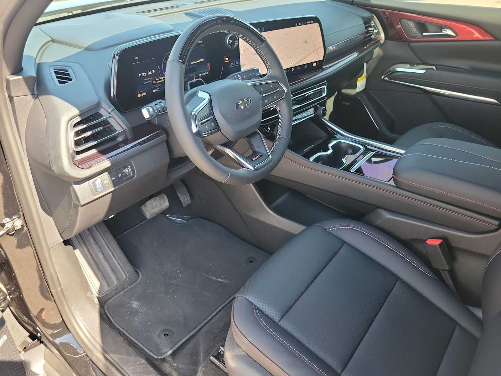 Thumbnail: 2026 Chevrolet Traverse - 10