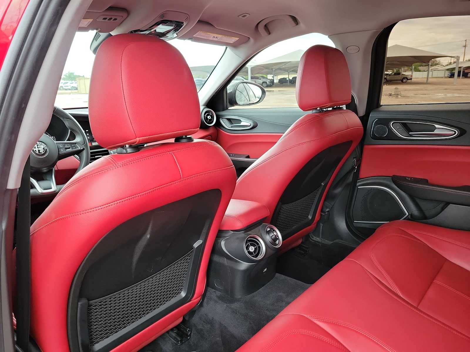 Thumbnail: 2020 Alfa Romeo Giulia - 16