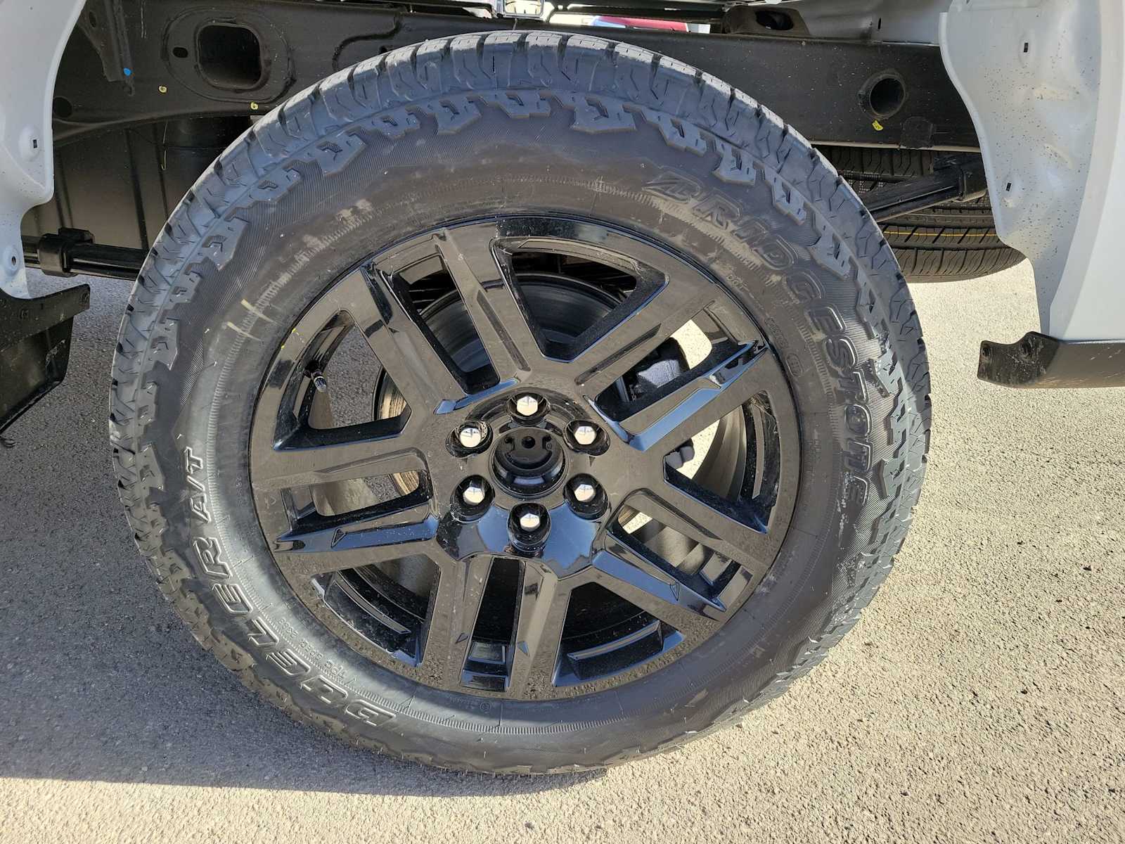 Thumbnail: 2026 Chevrolet Silverado 1500 - 16