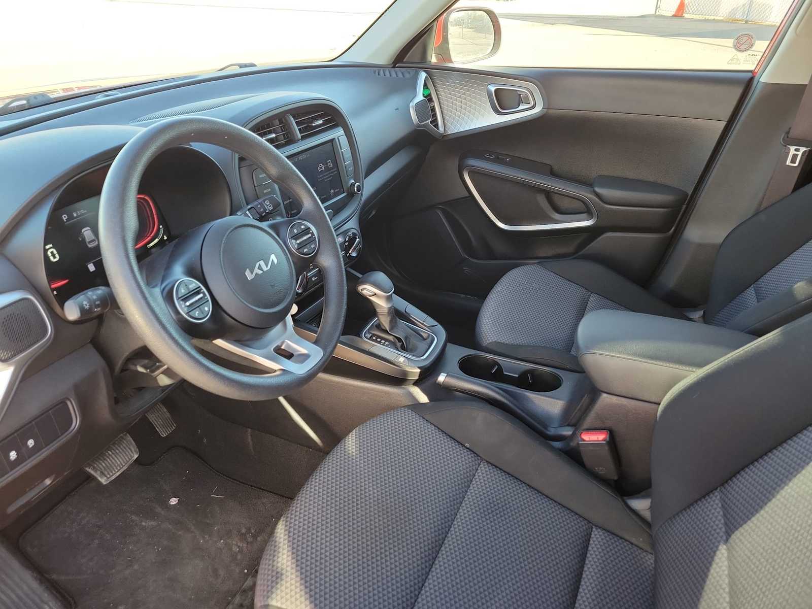 Thumbnail: 2024 Kia Soul - 10