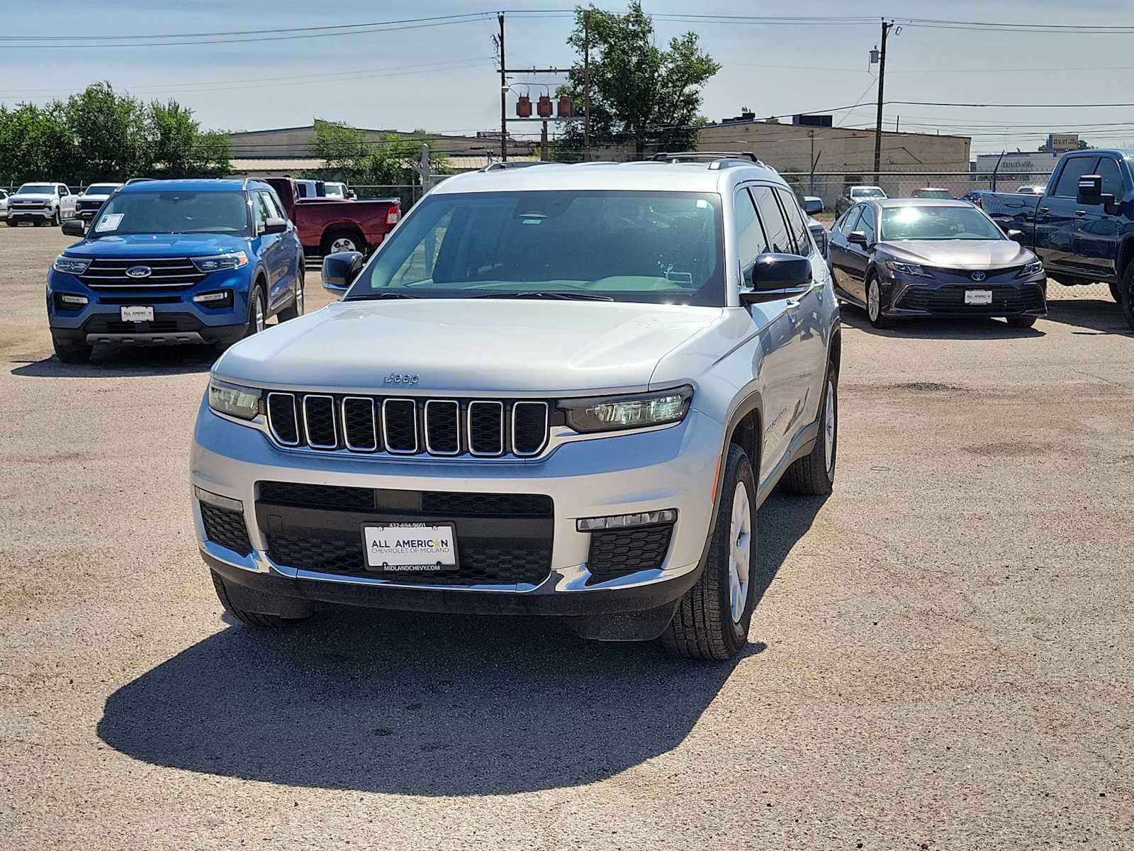 Thumbnail: 2022 Jeep Grand Cherokee - 4