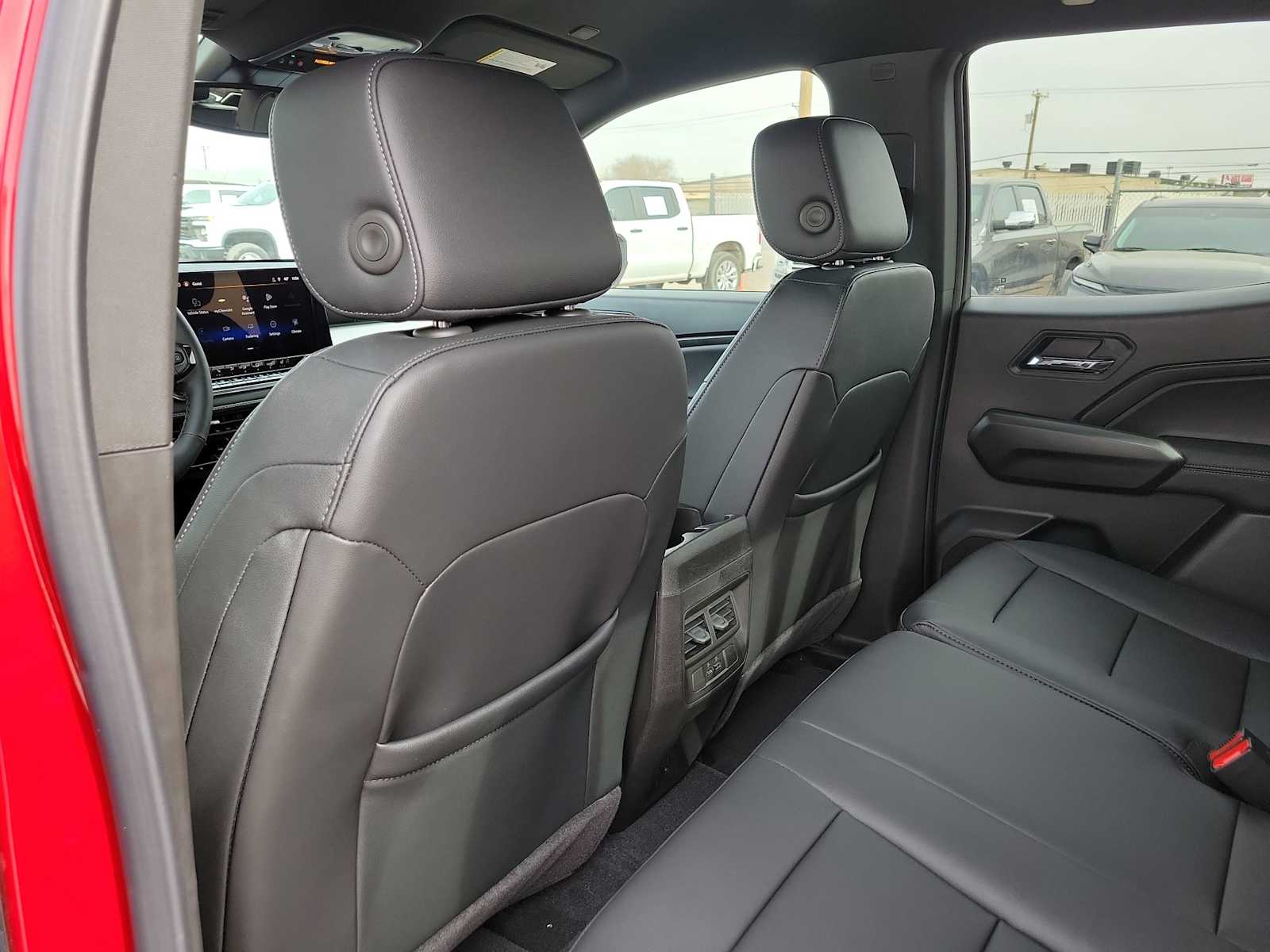 Thumbnail: 2026 Chevrolet Colorado - 20