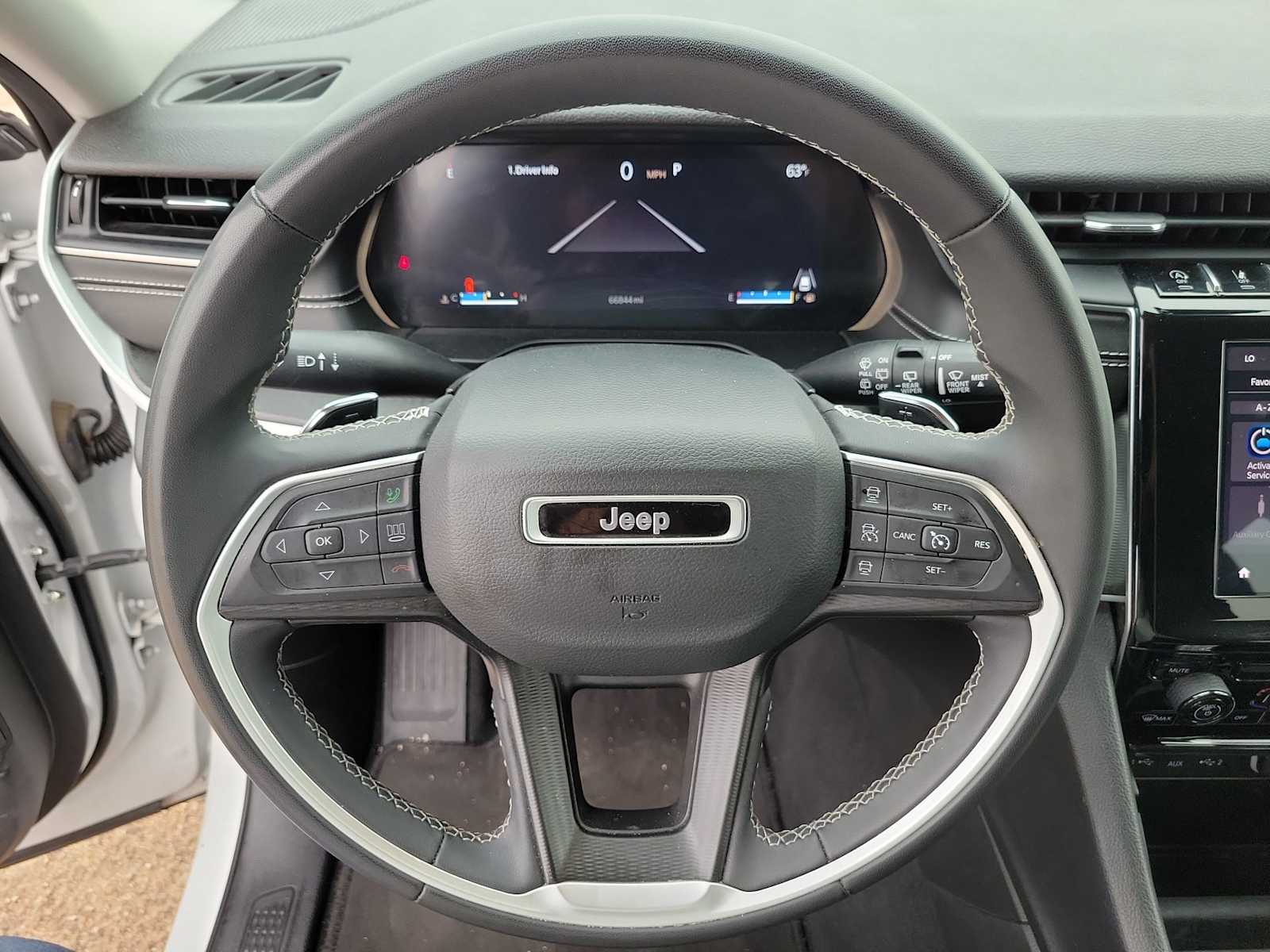 Thumbnail: 2024 Jeep Grand Cherokee - 19