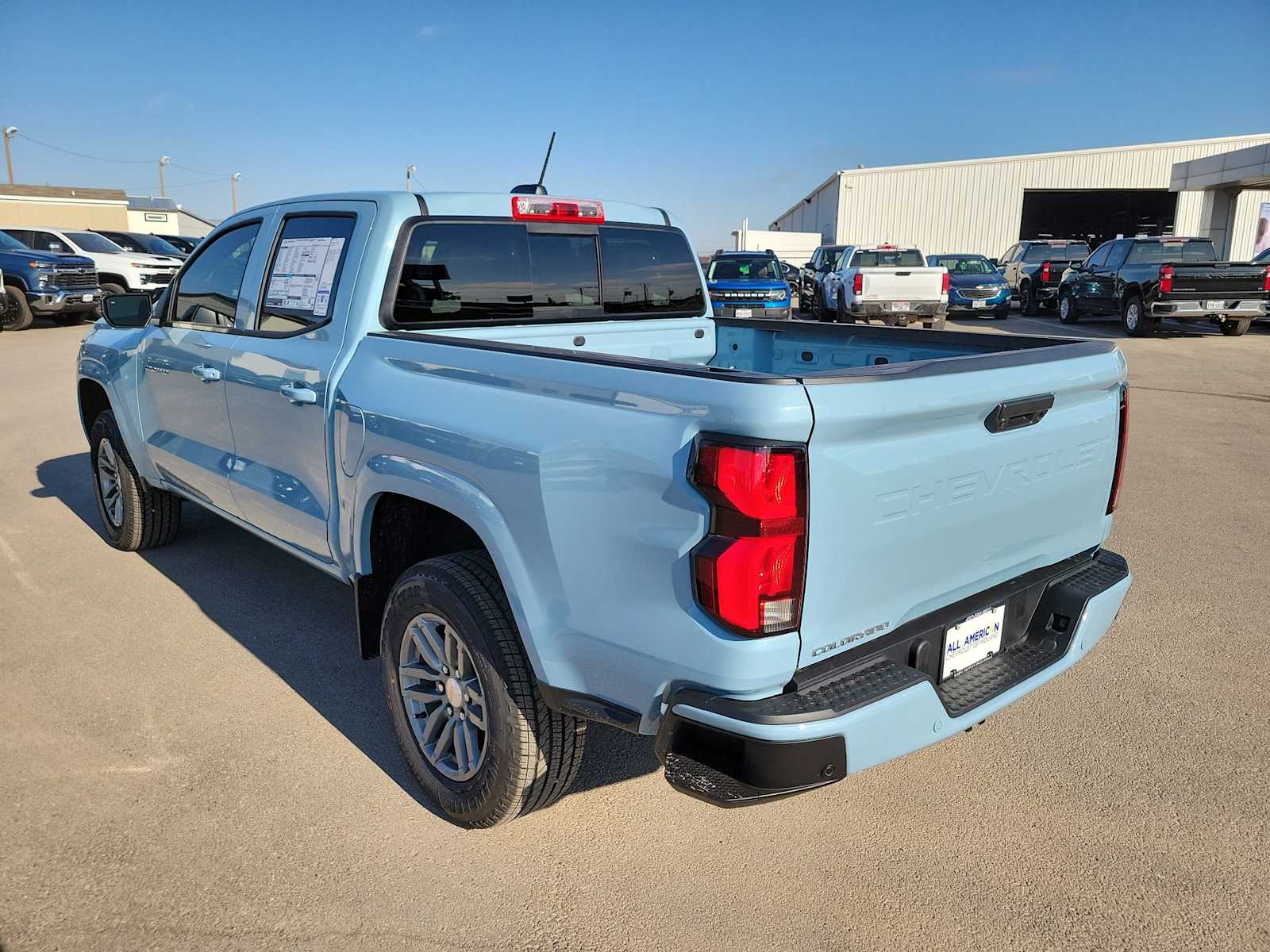 Thumbnail: 2026 Chevrolet Colorado - 12