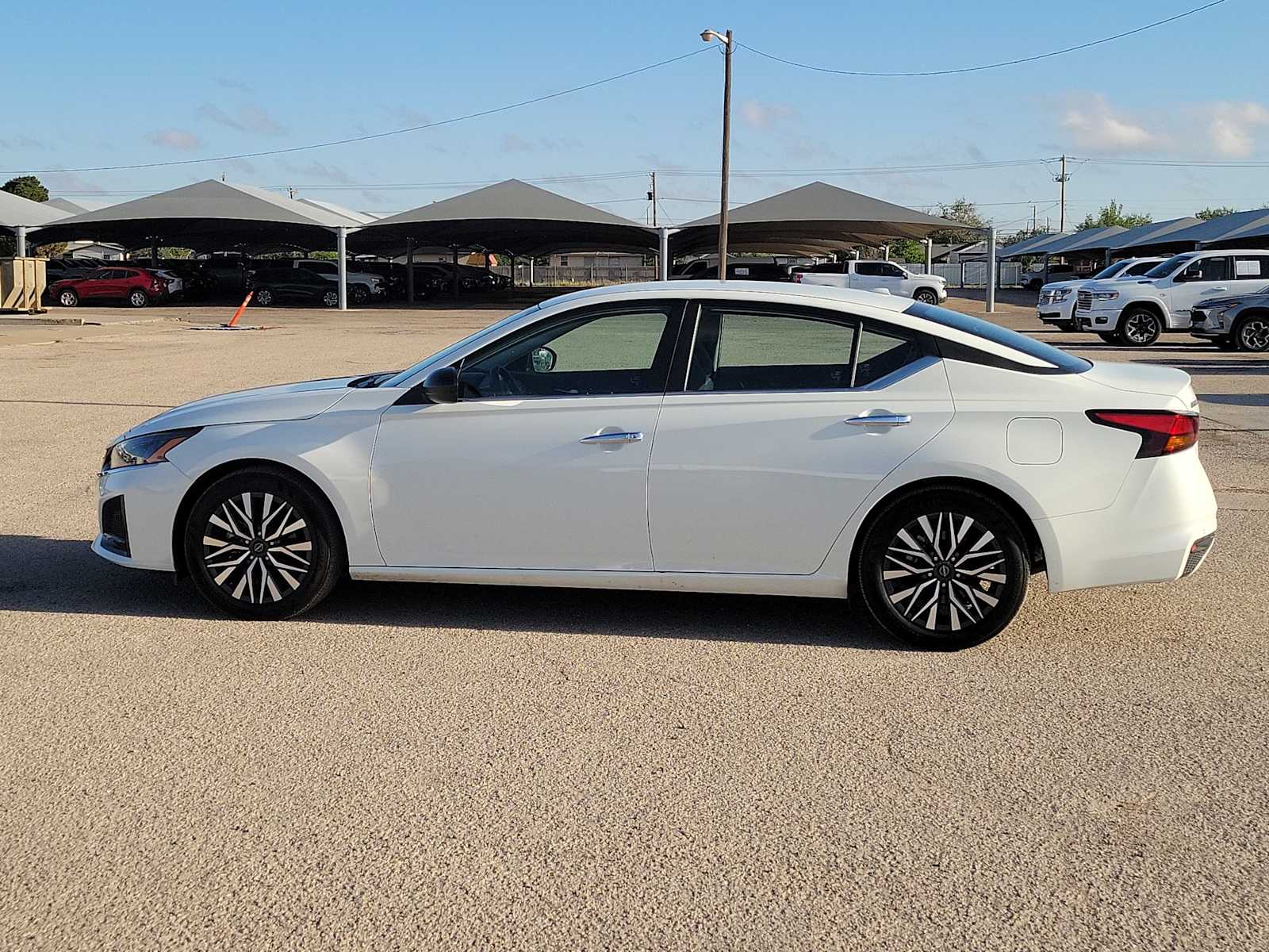 Thumbnail: 2025 Nissan Altima - 5