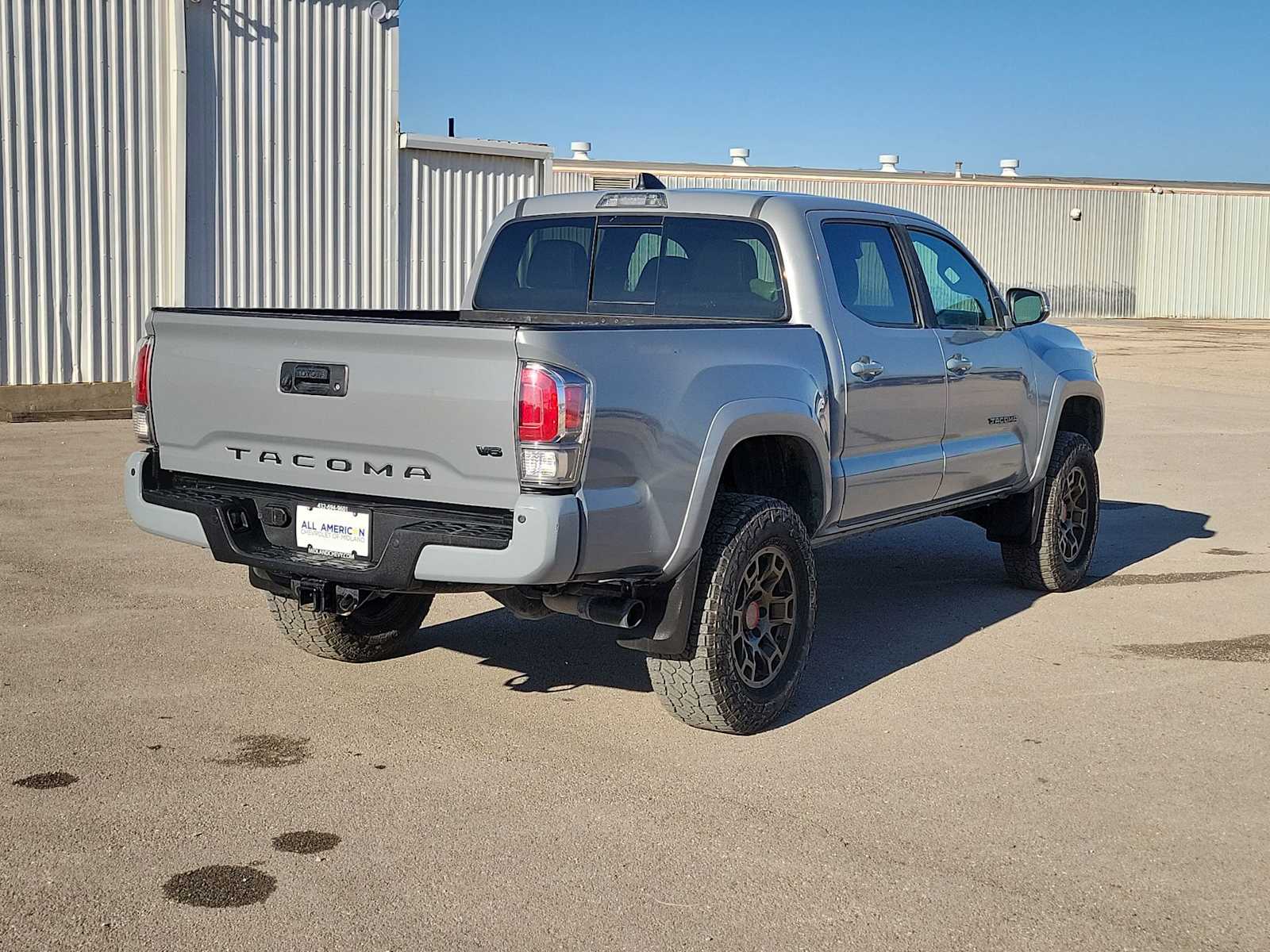 Thumbnail: 2020 Toyota Tacoma - 8