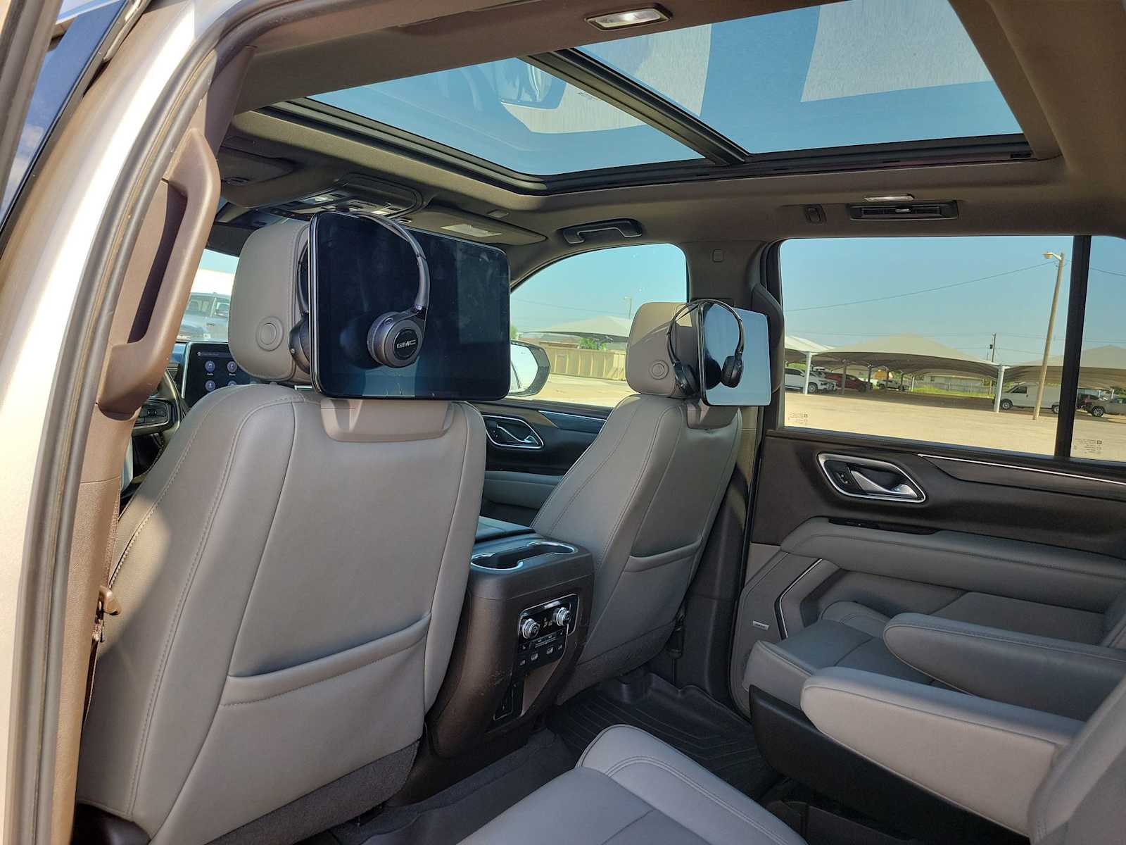 Thumbnail: 2021 GMC Yukon - 16