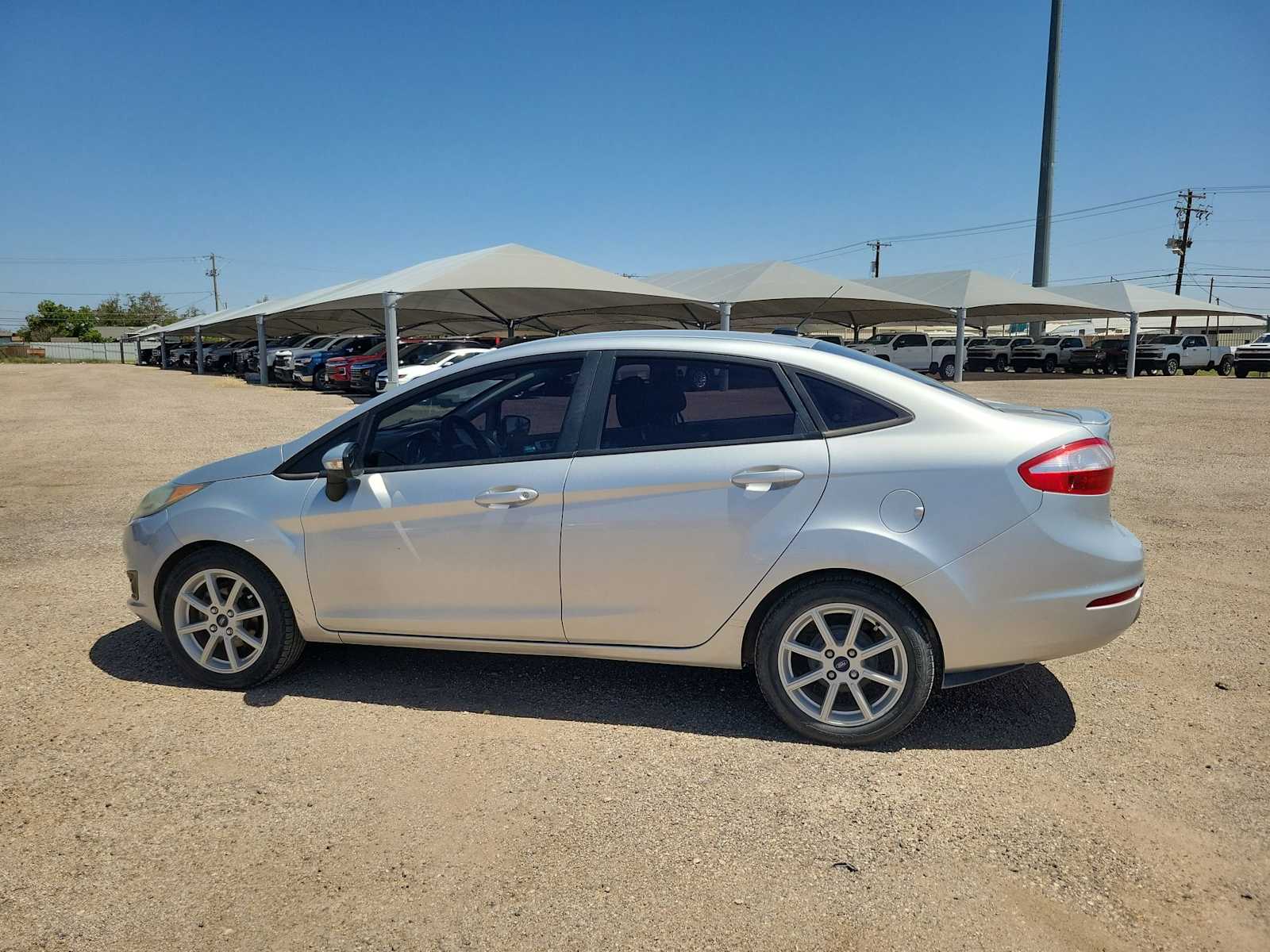 Thumbnail: 2016 Ford Fiesta - 11