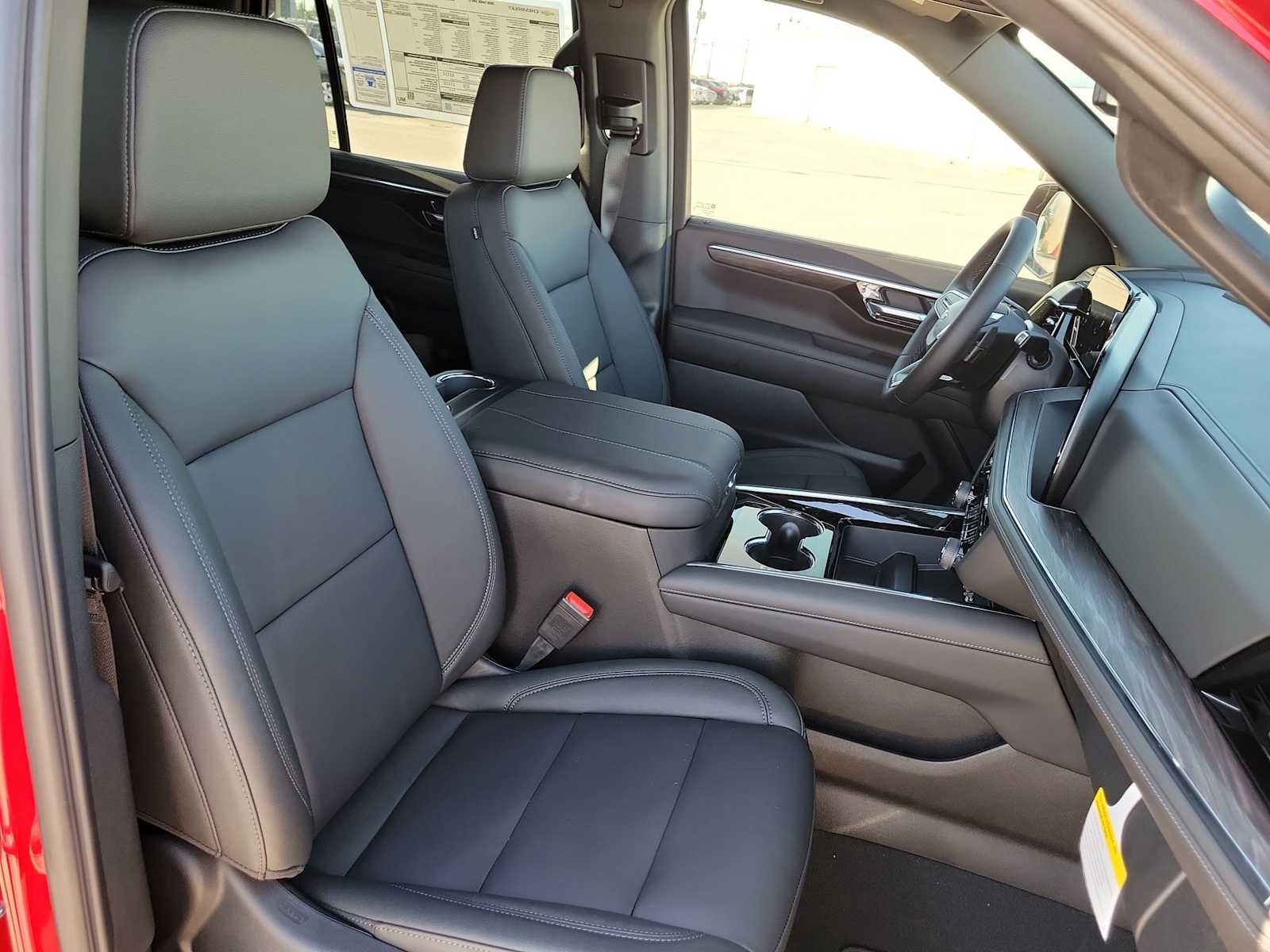 Thumbnail: 2026 Chevrolet Tahoe - 18