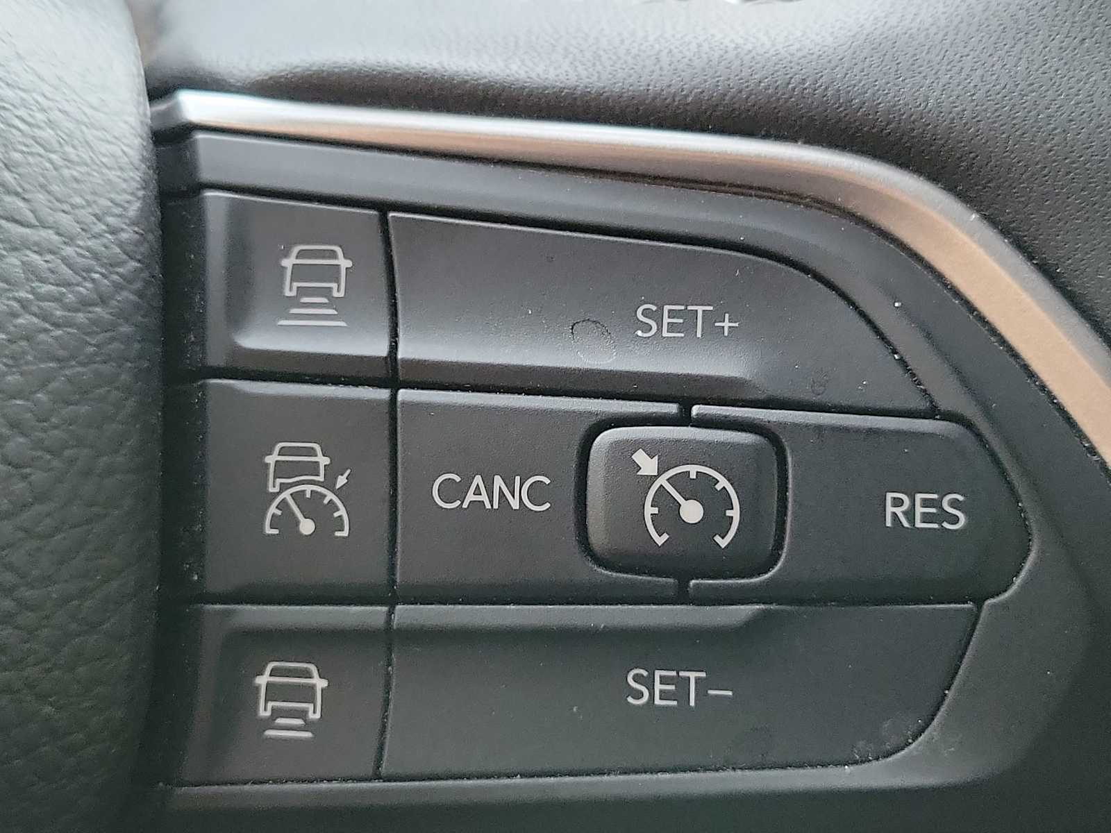 Thumbnail: 2024 Jeep Grand Cherokee L - 27