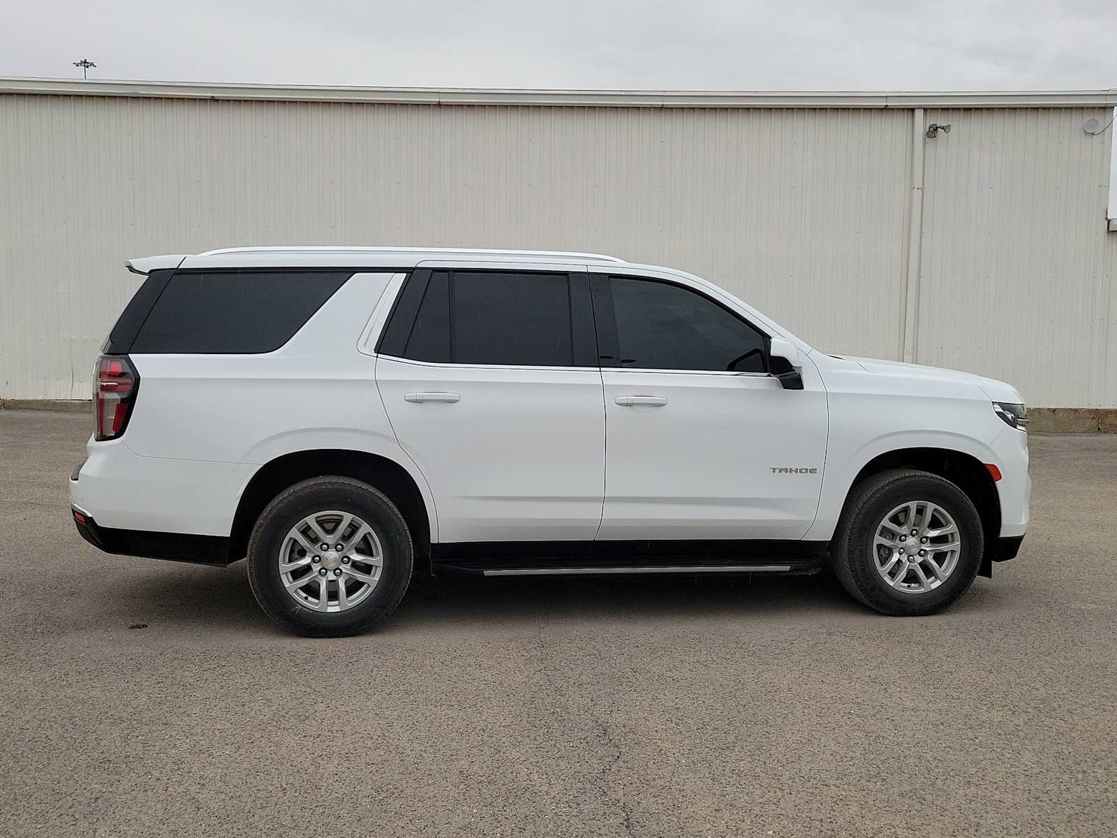 Thumbnail: 2024 Chevrolet Tahoe - 9