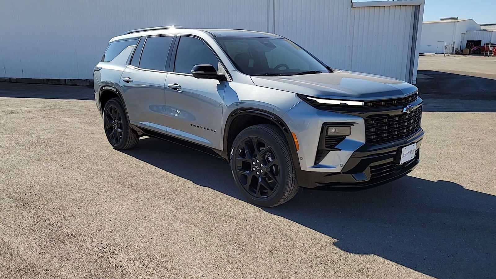 Thumbnail: 2026 Chevrolet Traverse - 2