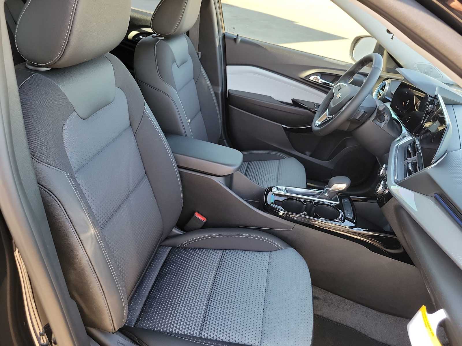 Thumbnail: 2026 Chevrolet Trax - 22