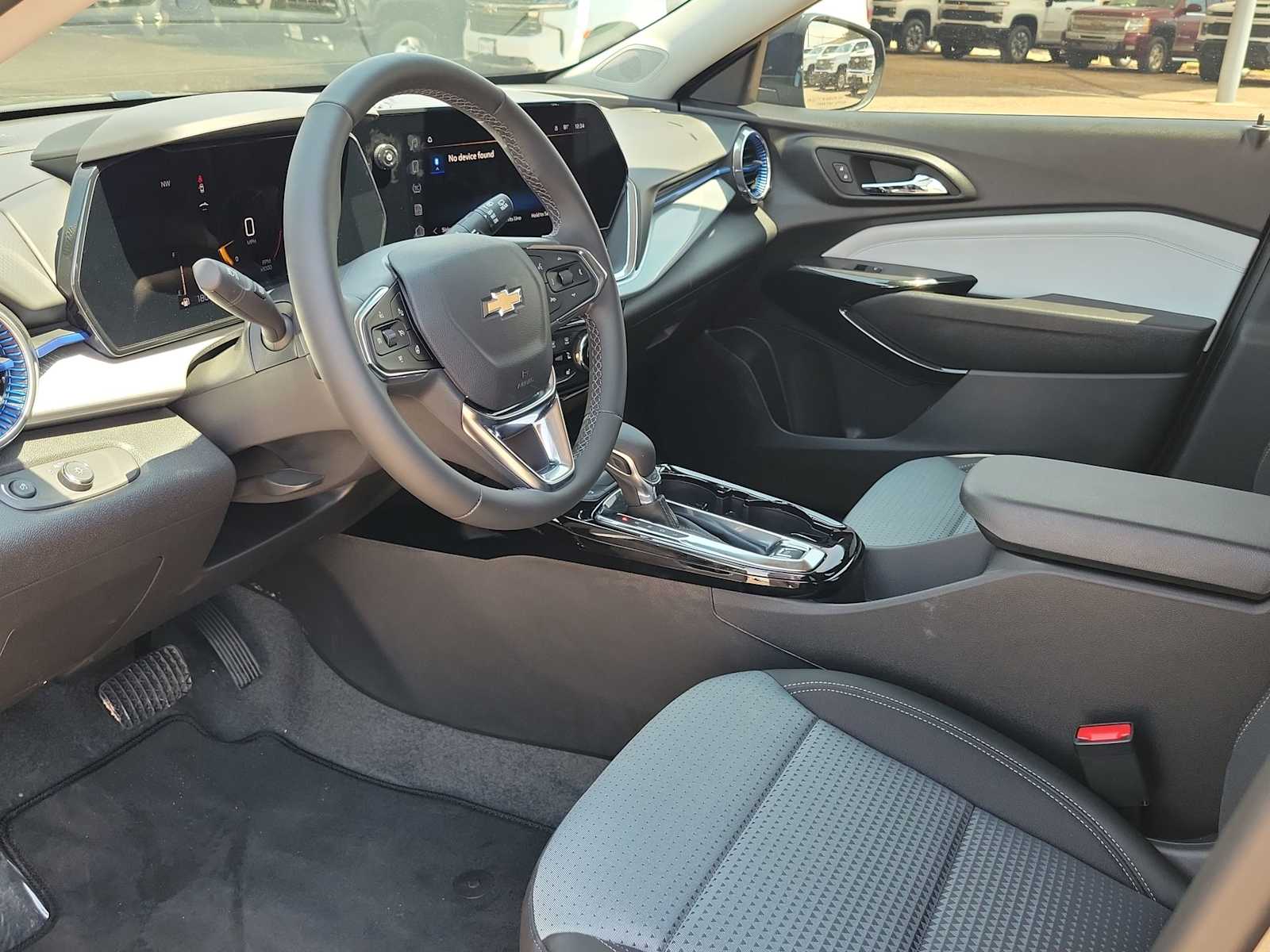 Thumbnail: 2025 Chevrolet Trax - 10