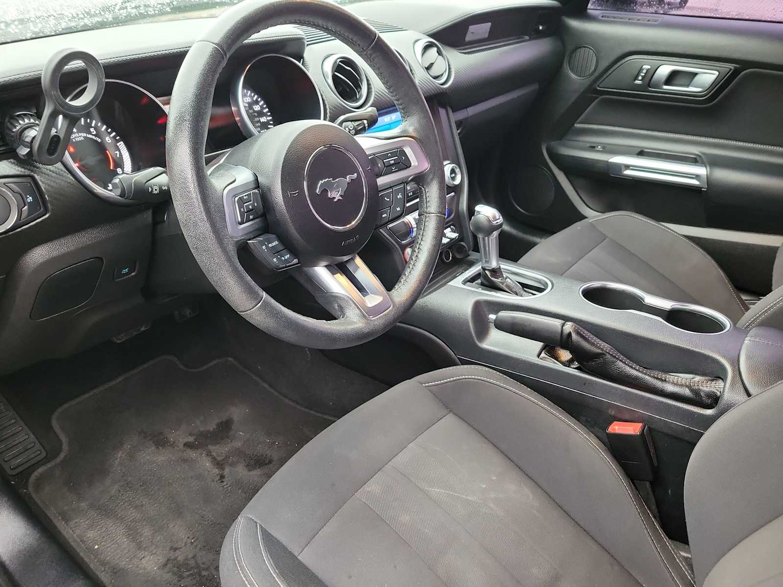 Thumbnail: 2022 Ford Mustang - 10