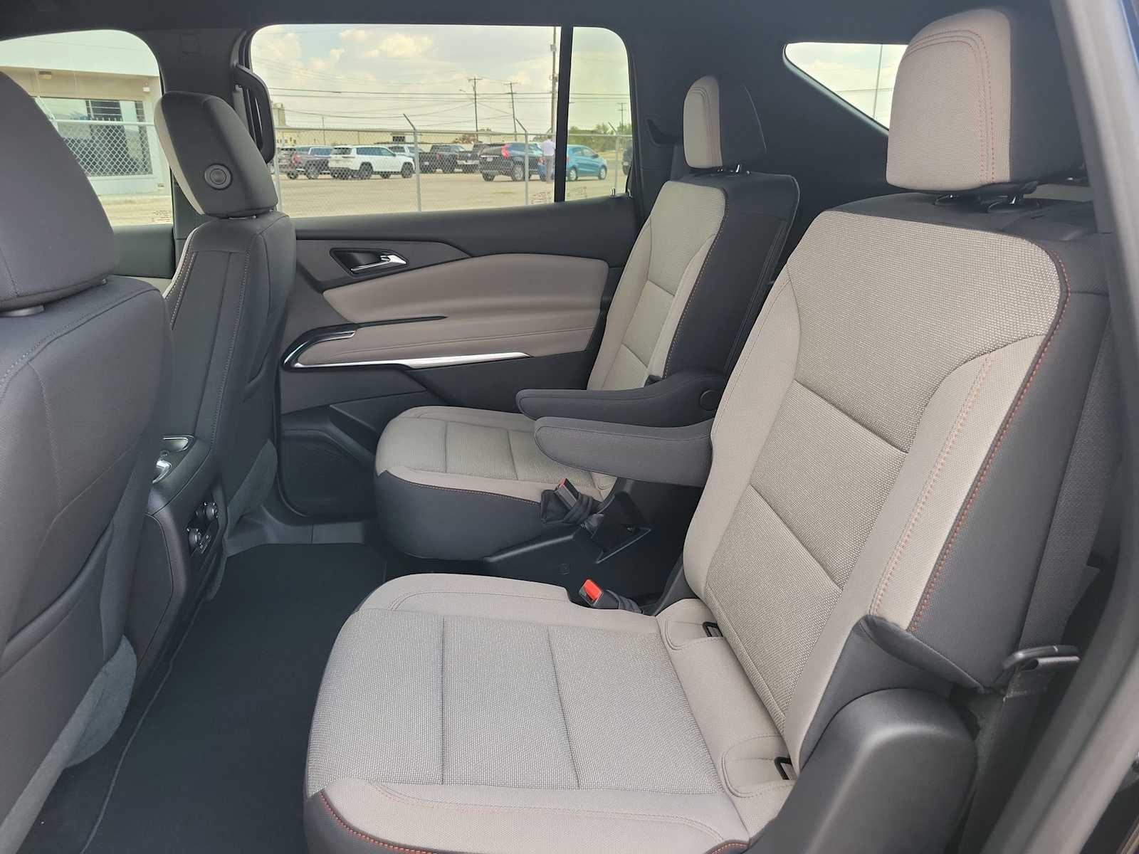 Thumbnail: 2026 Chevrolet Traverse - 20