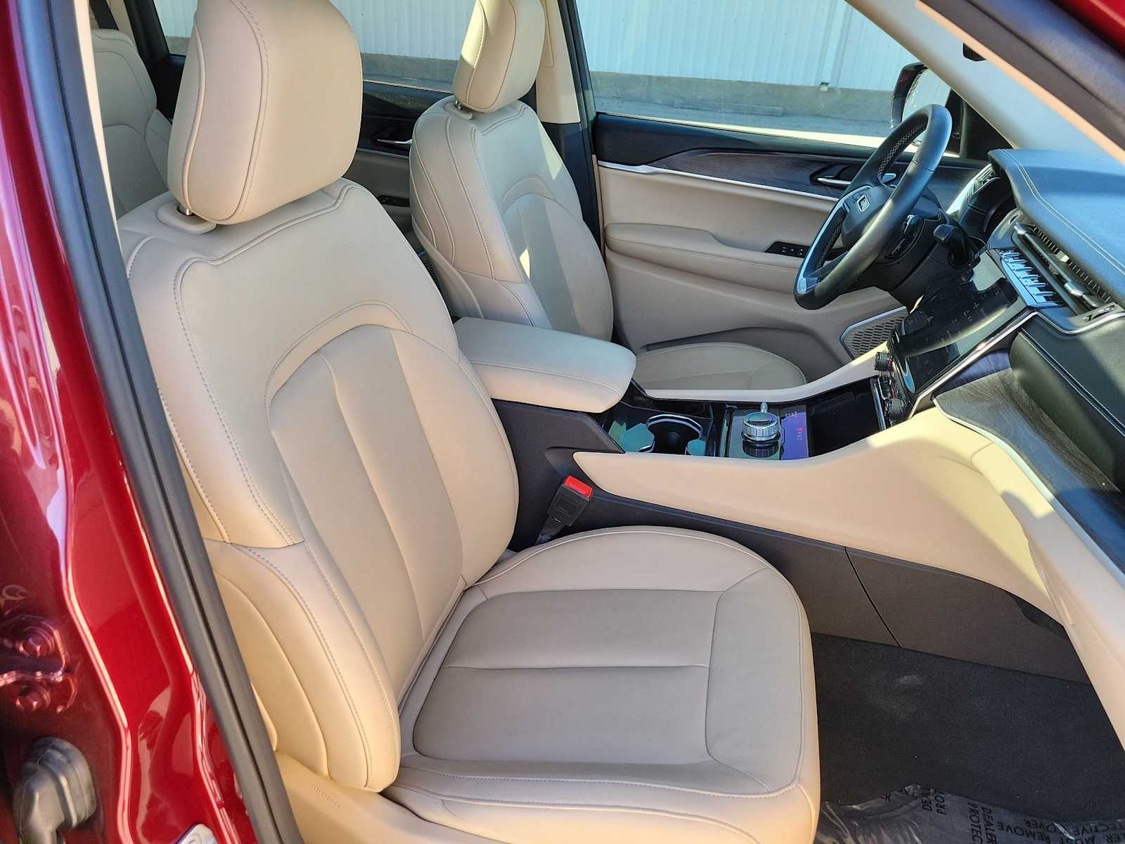 Thumbnail: 2022 Jeep Grand Cherokee - 22