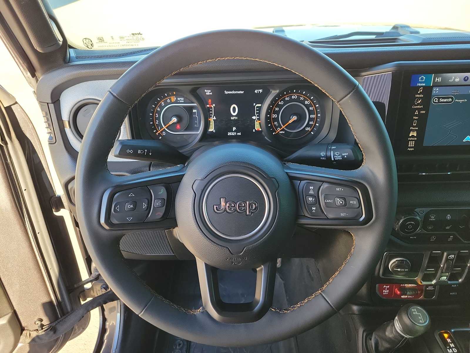 Thumbnail: 2024 Jeep Gladiator - 18