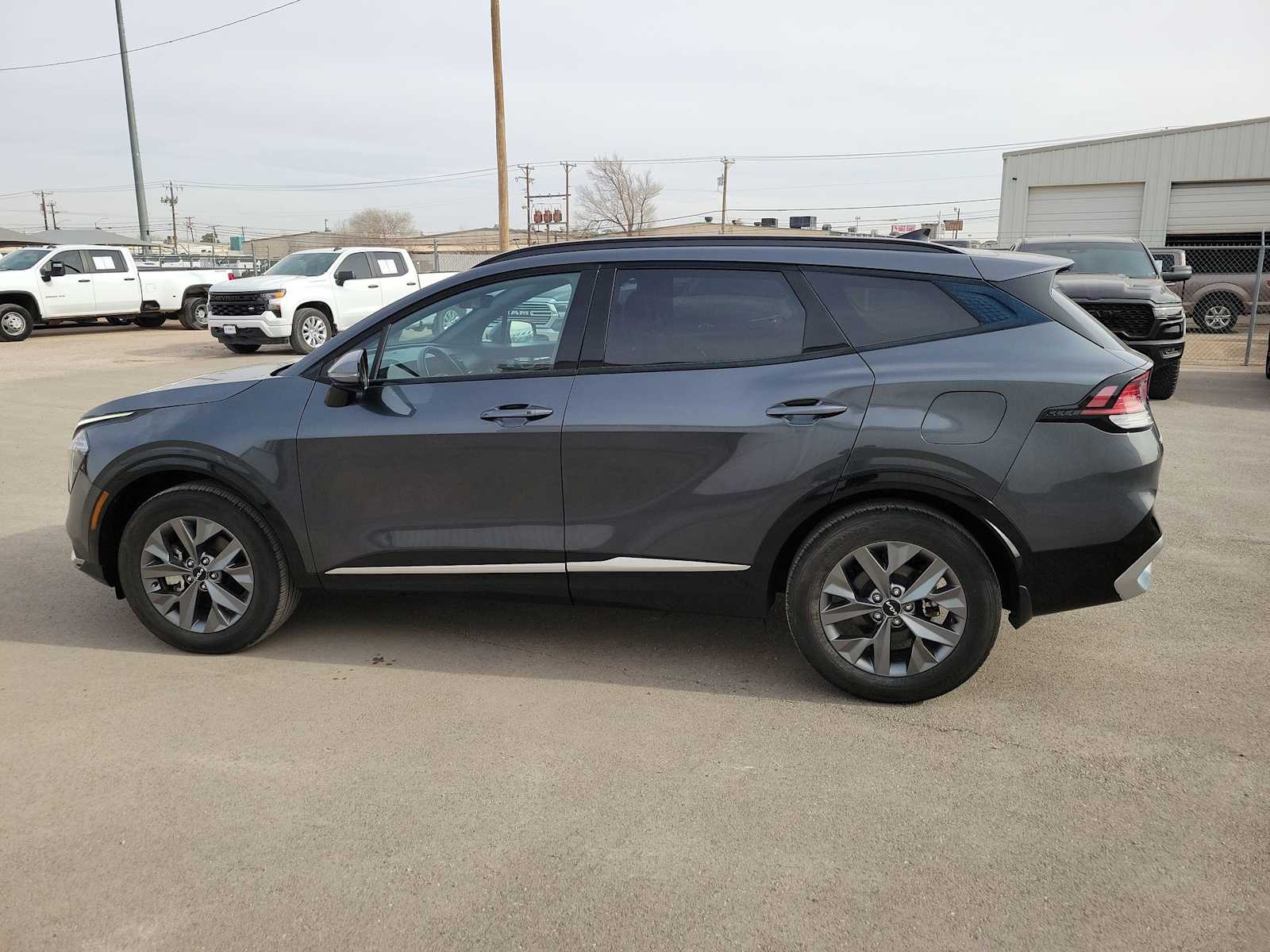 Thumbnail: 2023 Kia Sportage - 5