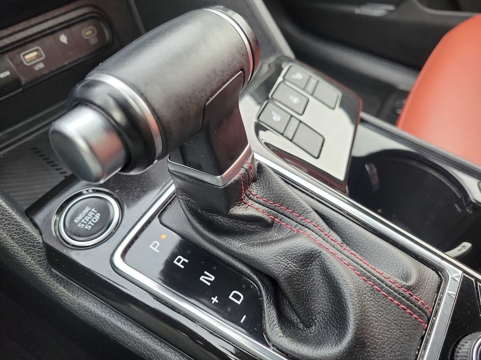 Thumbnail: 2023 Kia Sportage - 25