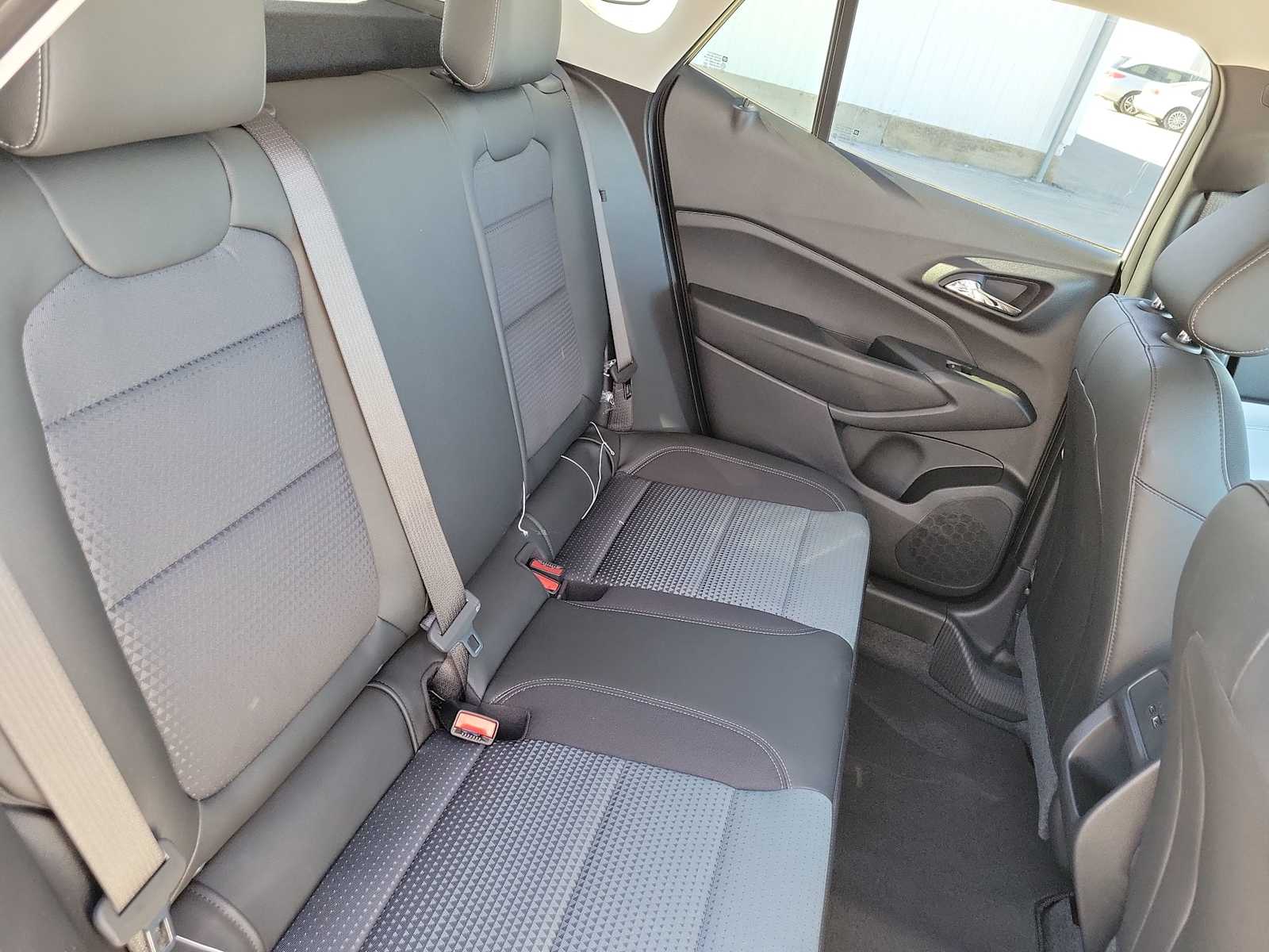 Thumbnail: 2026 Chevrolet Trax - 21