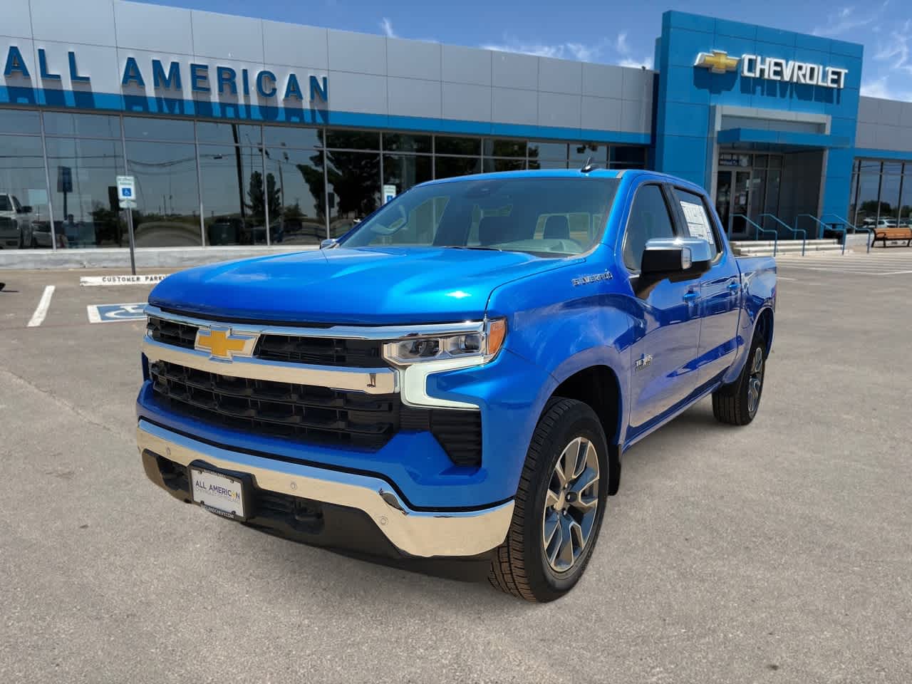 2025 Chevrolet Silverado LT's photo