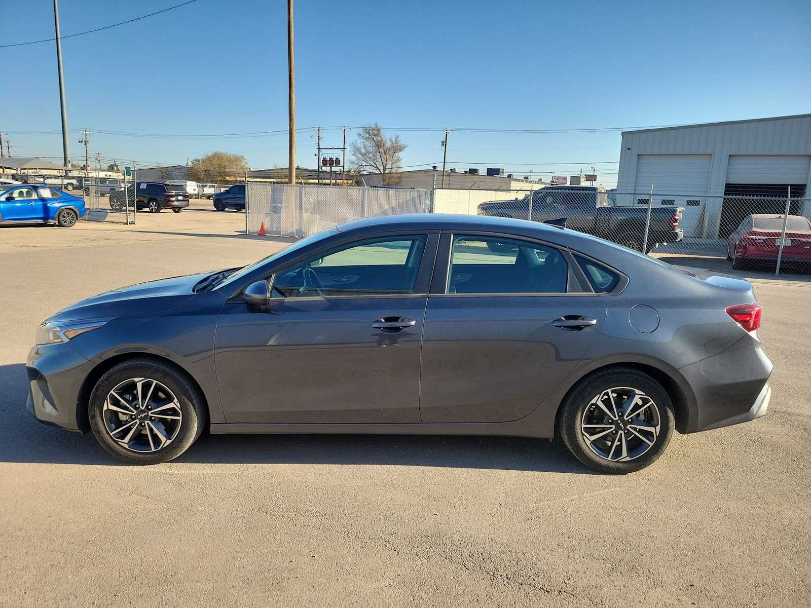 Thumbnail: 2024 Kia Forte - 11